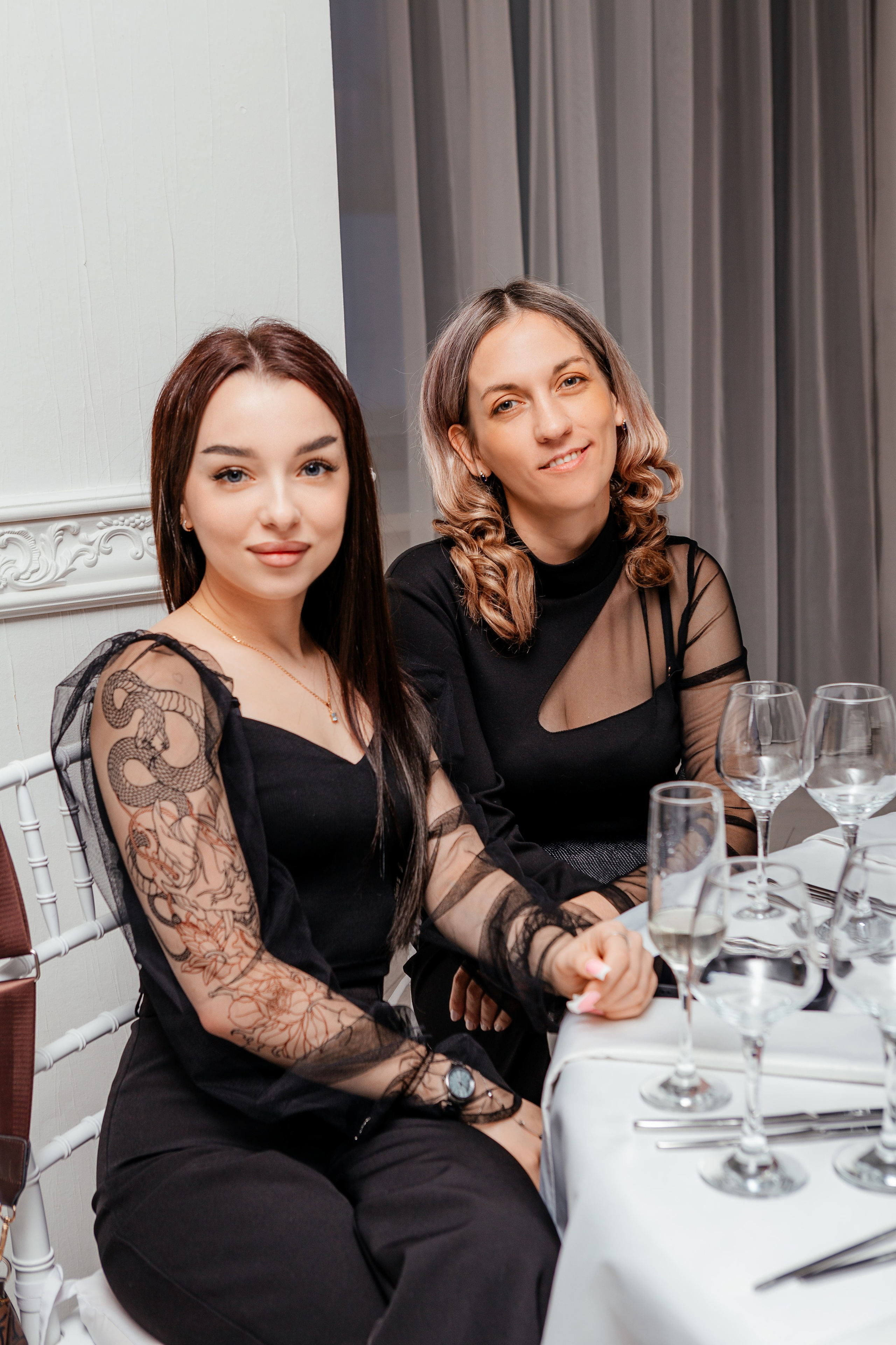 Юбилей стоматологии. Контент фотограф, съемка для маркетплейсов, фуд съемка и репортажи в Новосибирске Ралия Галеева