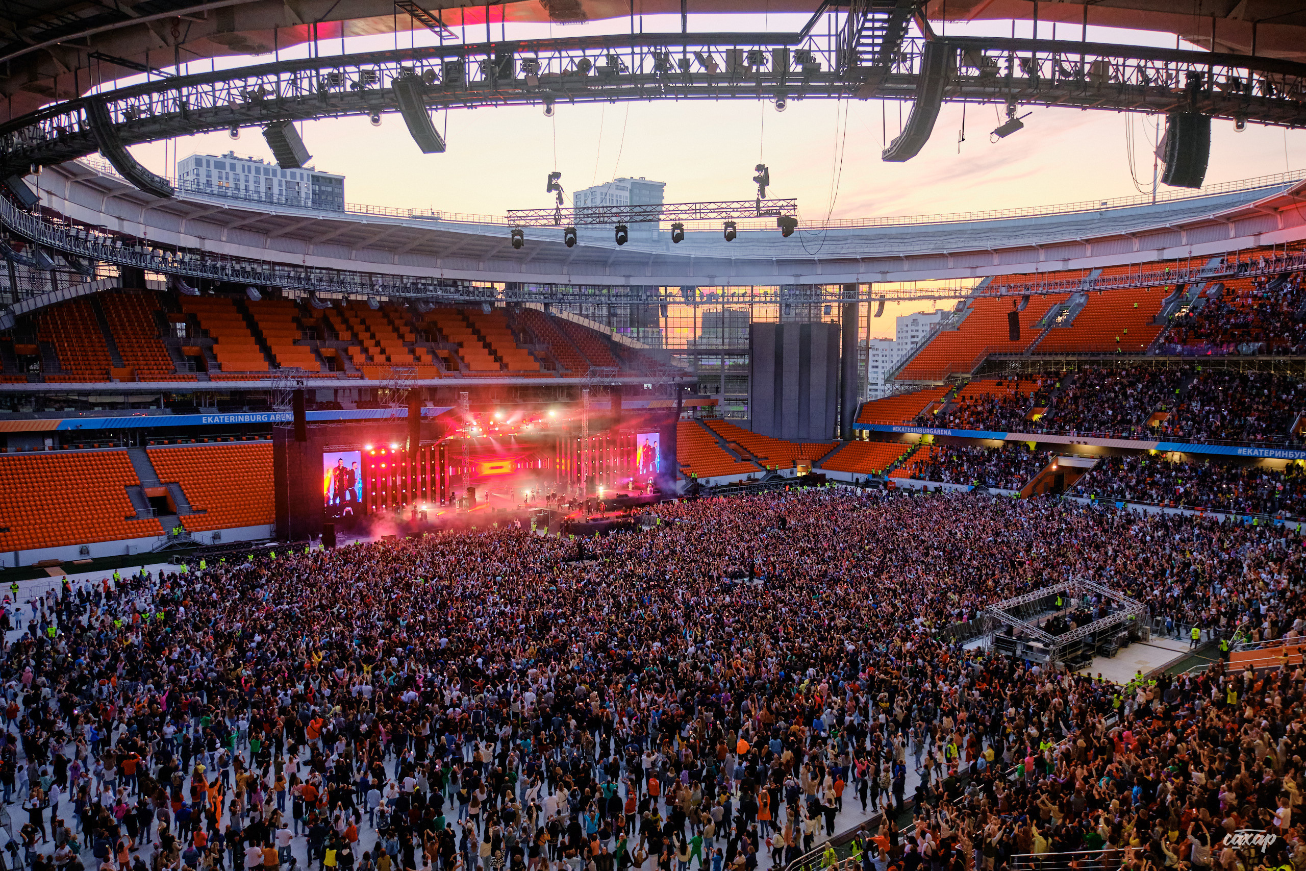 Сергей Жуков и Руки Вверх гости Niletto и Михаил Жуков