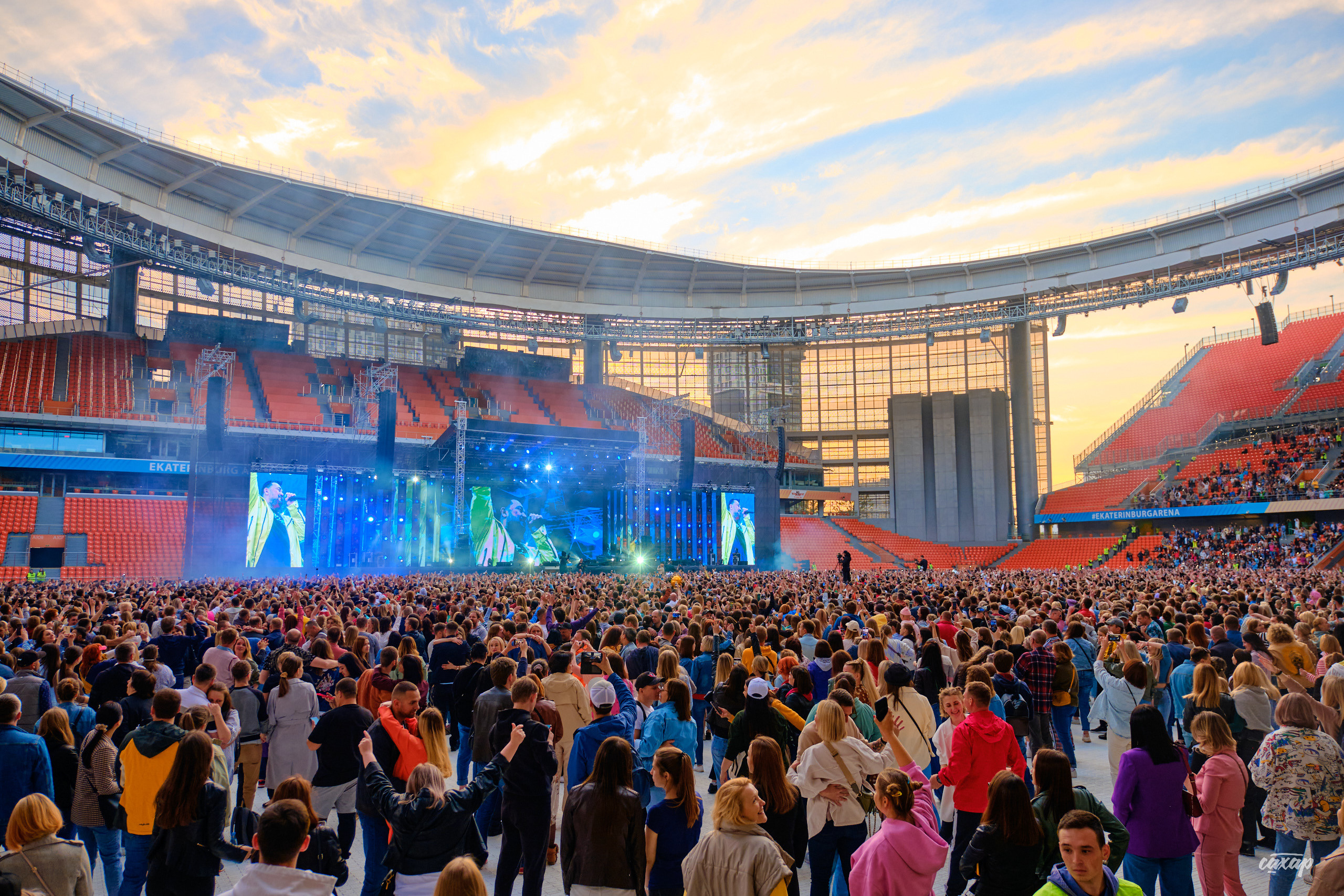 Сергей Жуков и Руки Вверх гости Niletto и Михаил Жуков