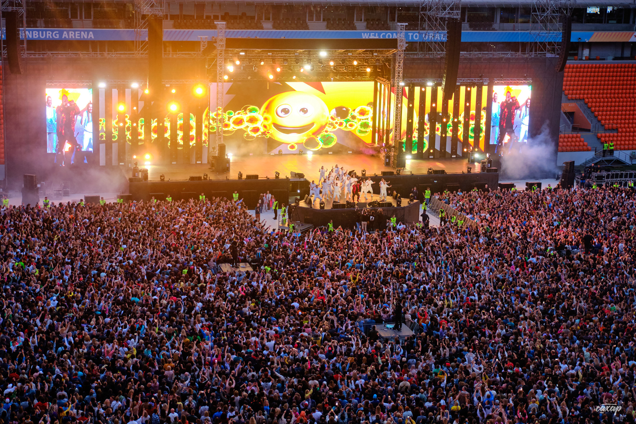 Сергей Жуков и Руки Вверх гости Niletto и Михаил Жуков