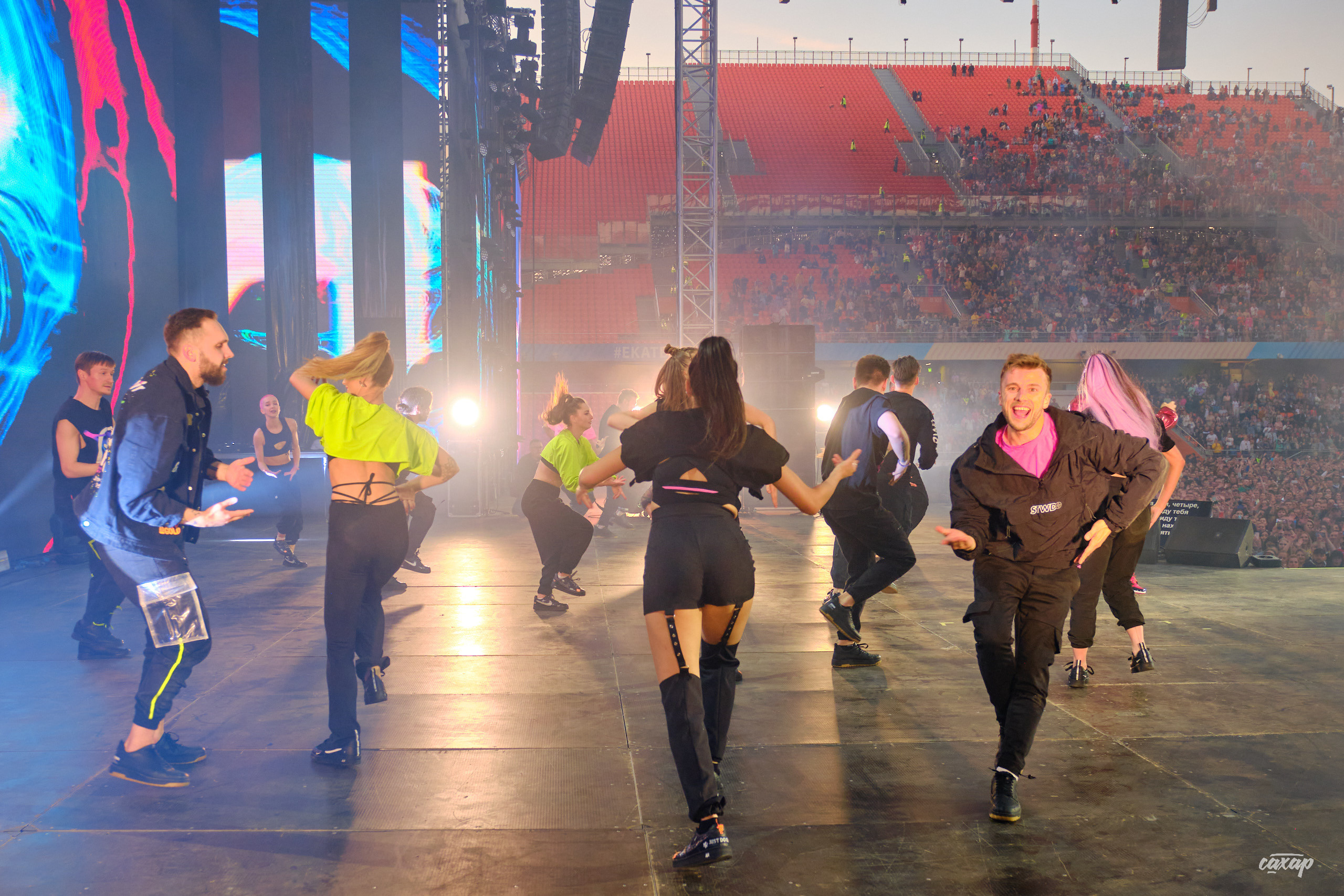 Сергей Жуков и Руки Вверх гости Niletto и Михаил Жуков