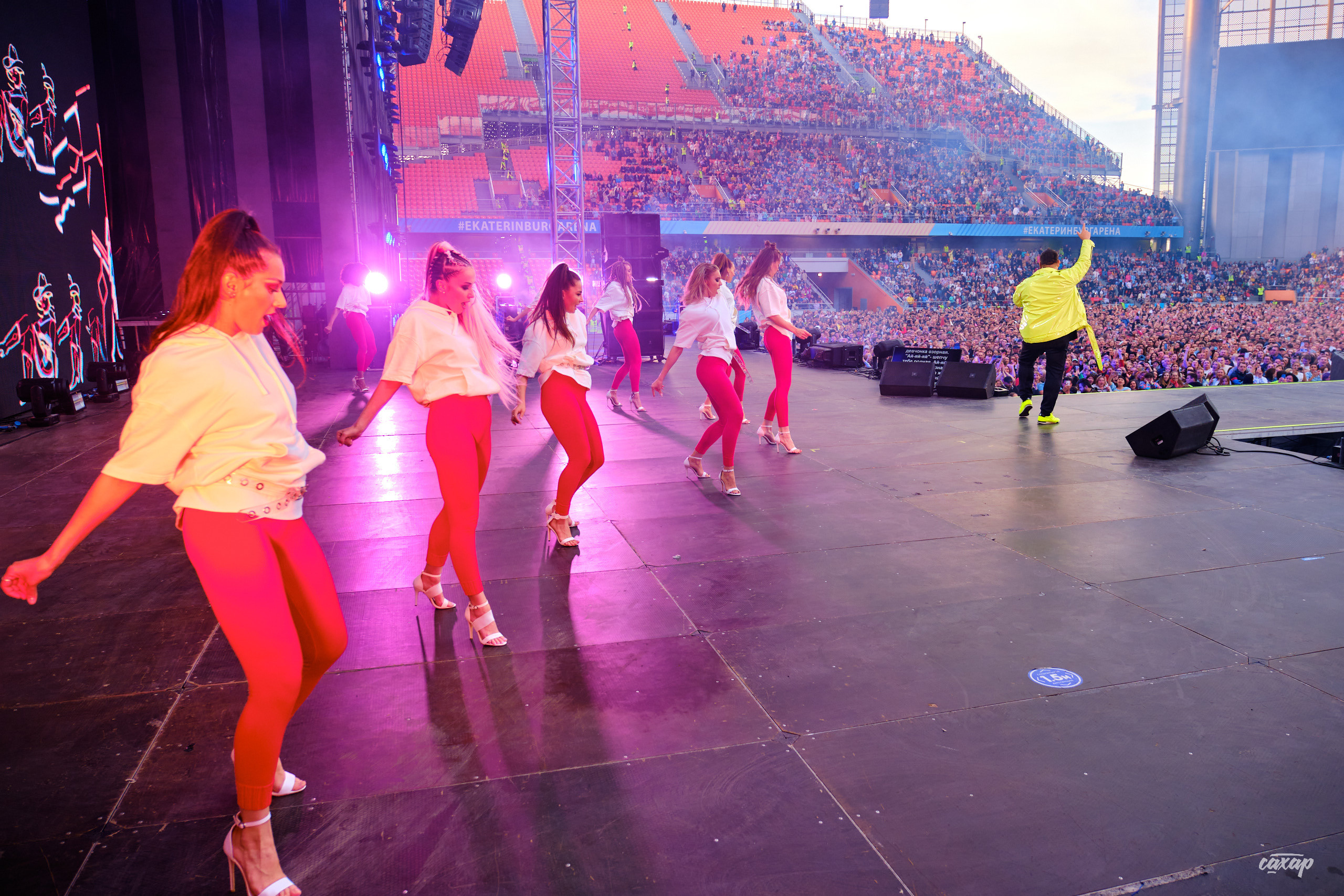 Сергей Жуков и Руки Вверх гости Niletto и Михаил Жуков