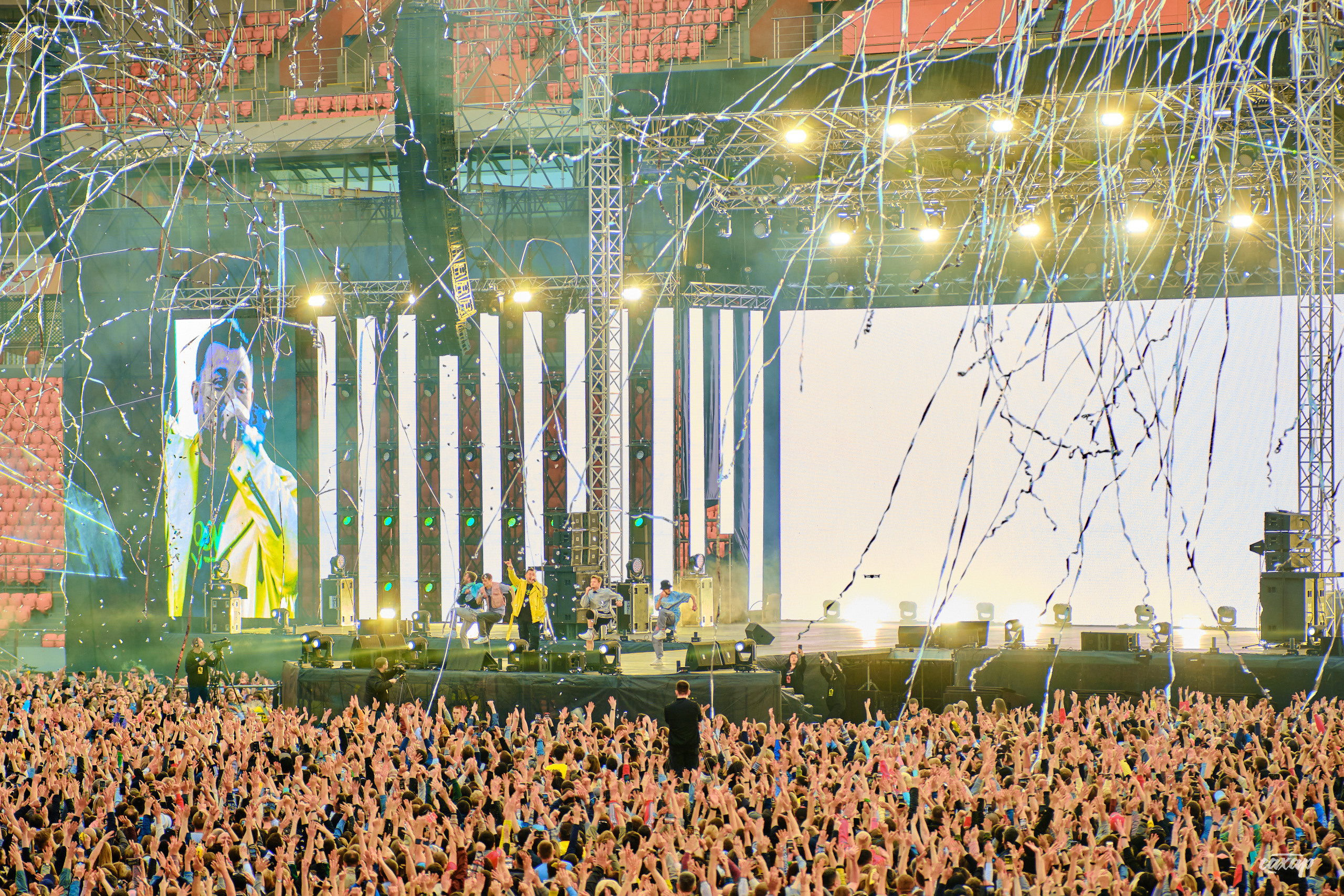 Сергей Жуков и Руки Вверх гости Niletto и Михаил Жуков