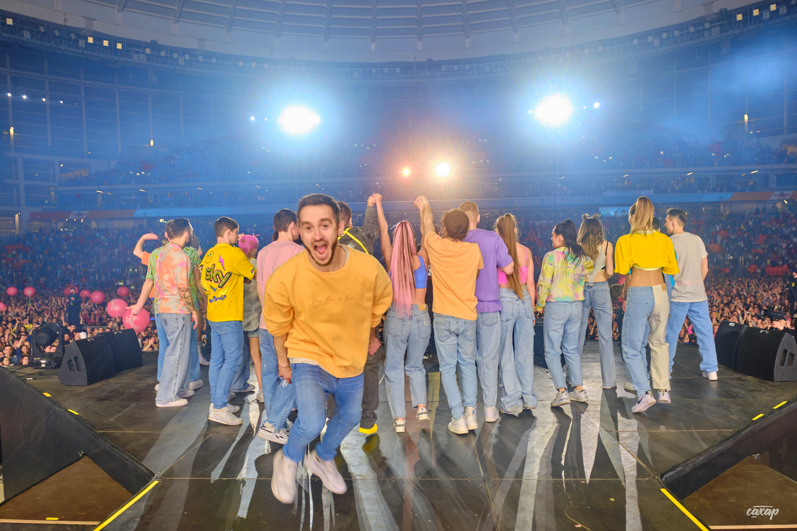 Сергей Жуков и Руки Вверх гости Niletto и Михаил Жуков