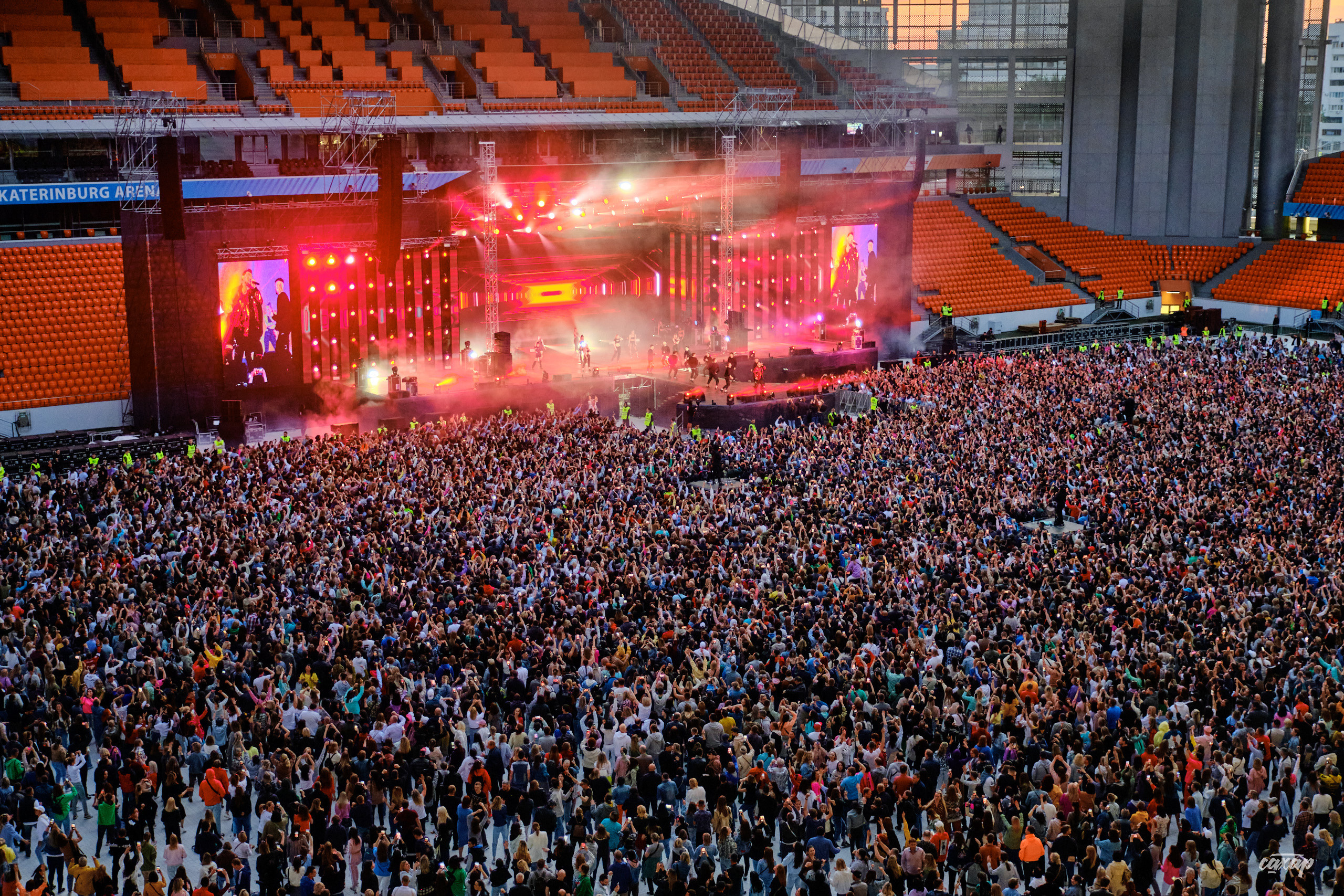 Сергей Жуков и Руки Вверх гости Niletto и Михаил Жуков