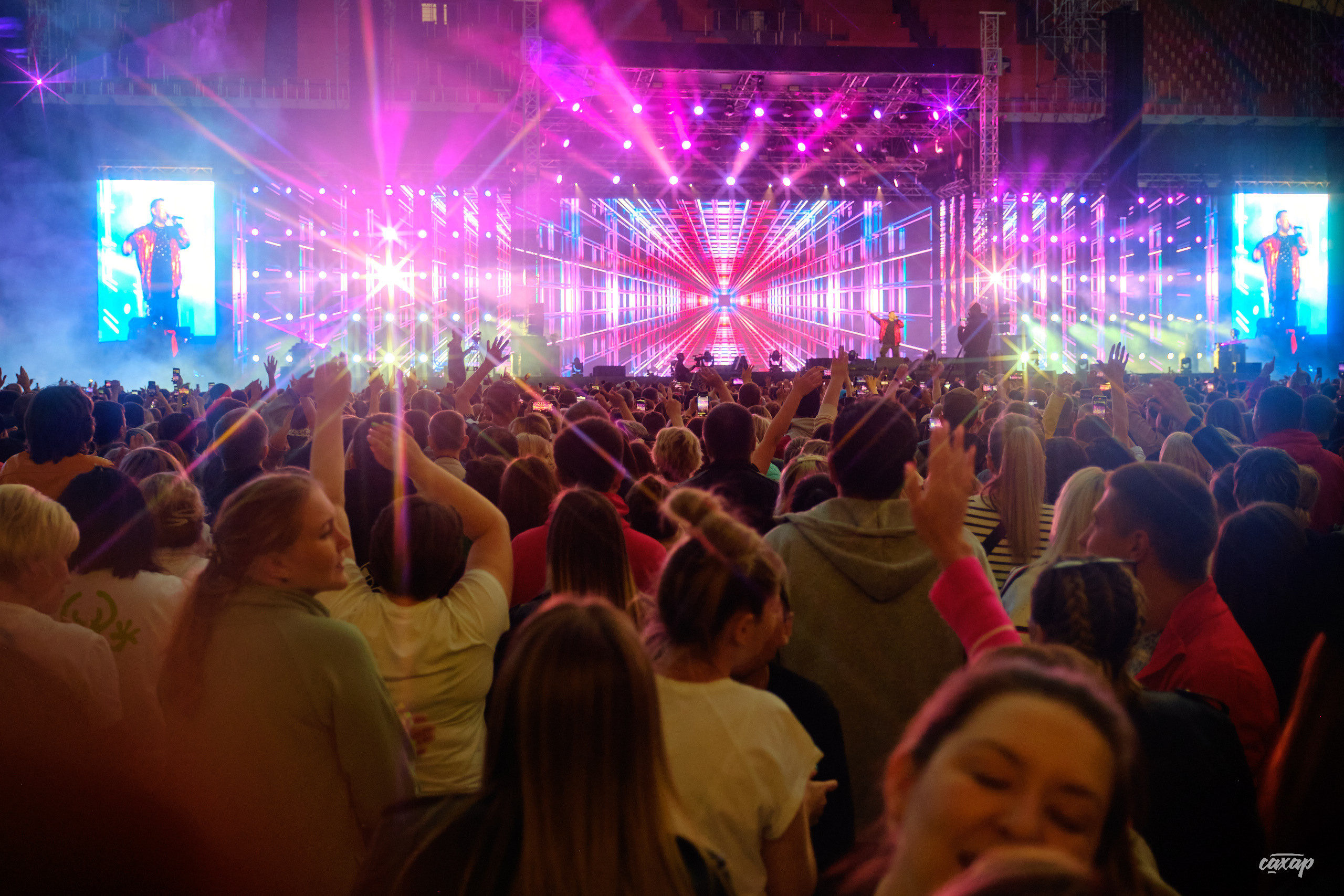 Сергей Жуков и Руки Вверх гости Niletto и Михаил Жуков