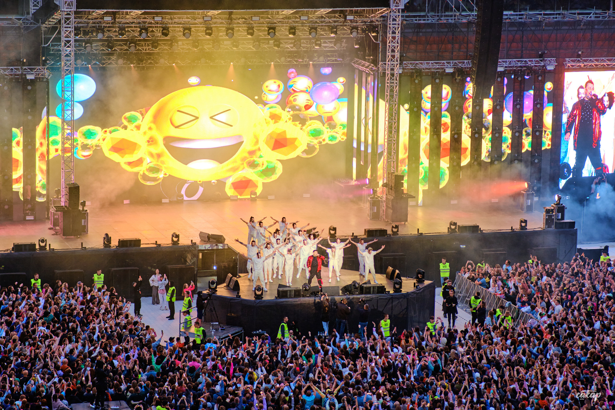 Сергей Жуков и Руки Вверх гости Niletto и Михаил Жуков