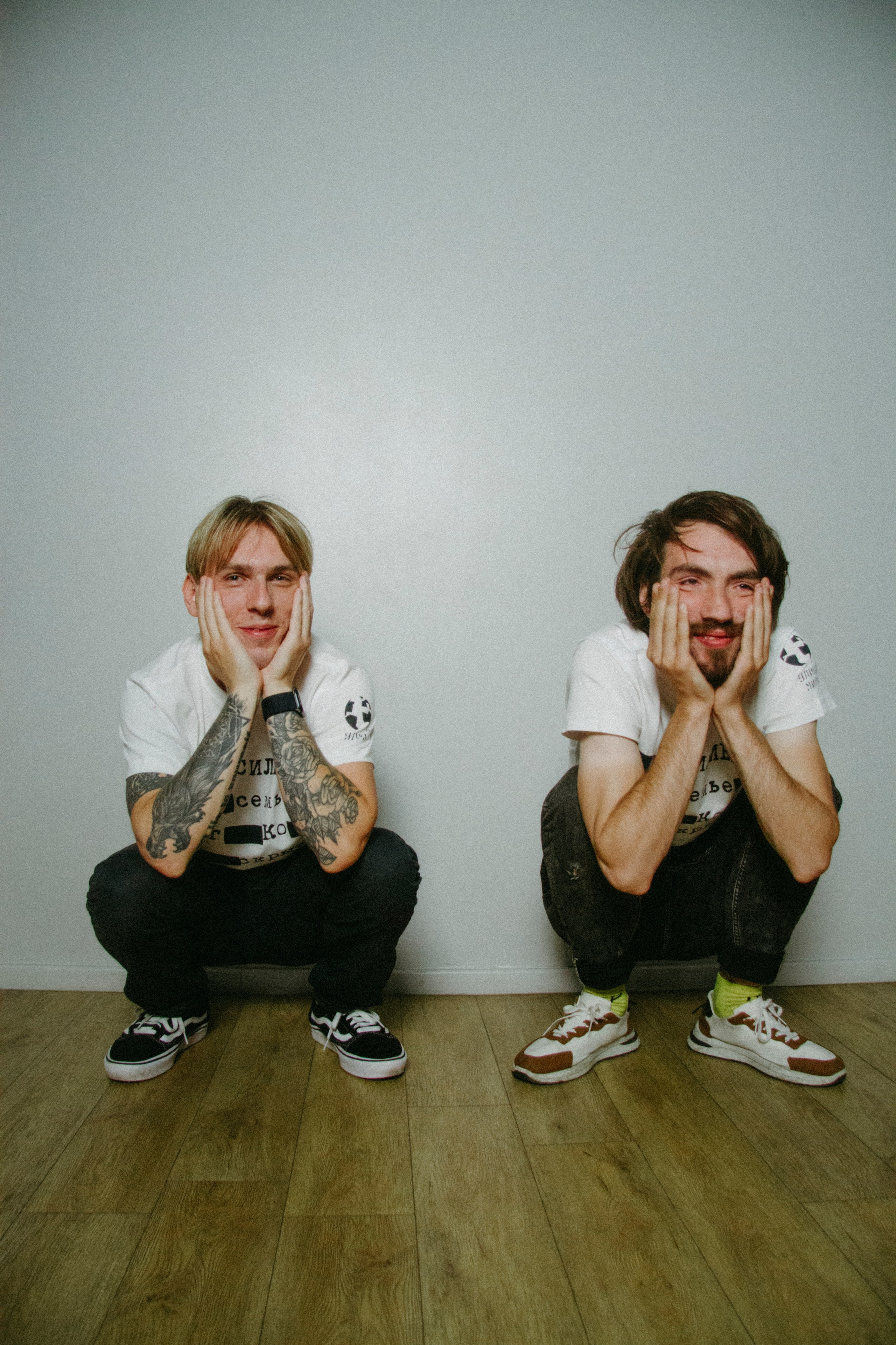 Влад и Рома, тренера по акробатике и жонглированию, бывшие подопечные "Улицы Мира"