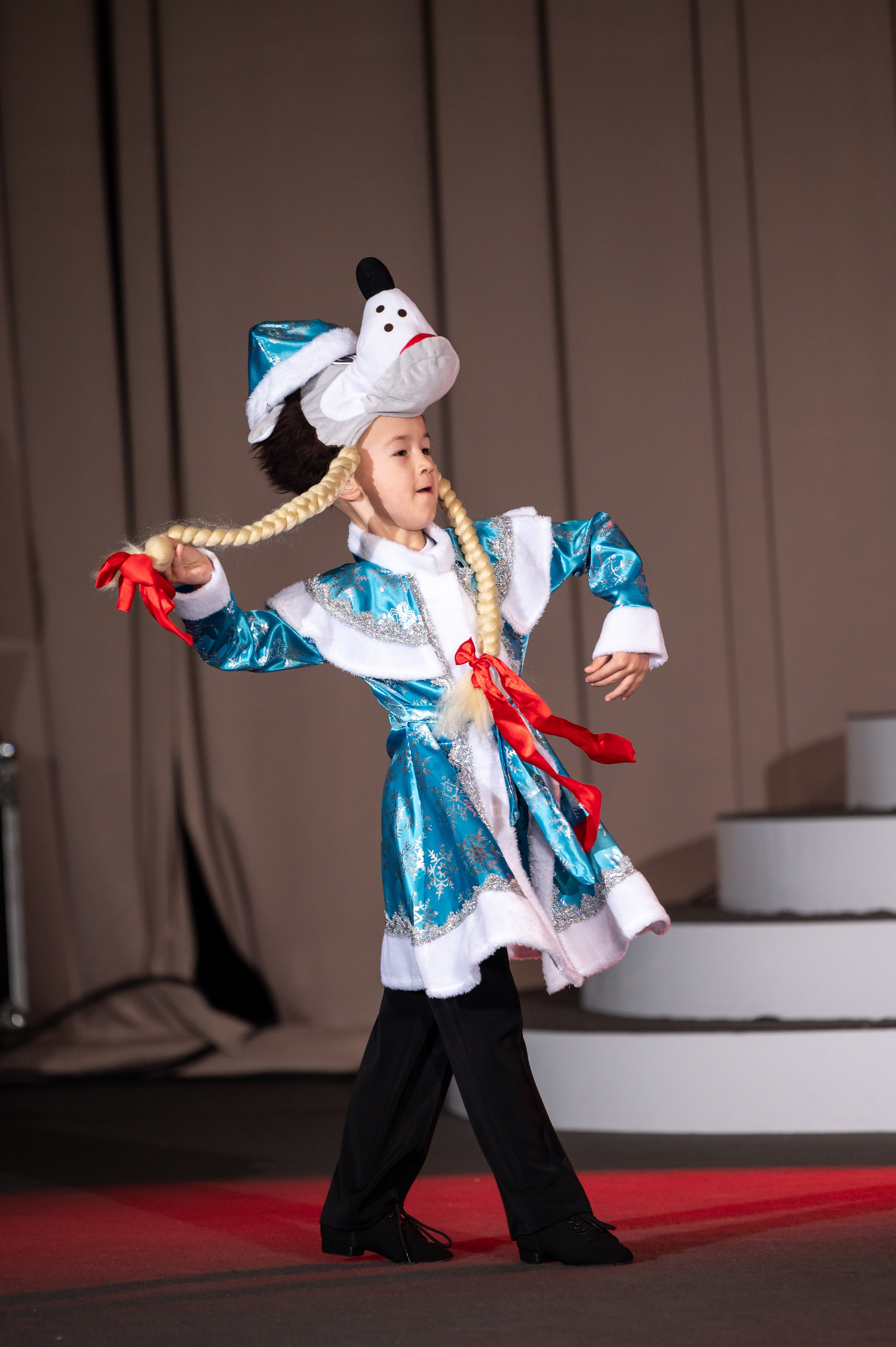 SL Новогодний отчетный концерт 2024/2025. Спортивный фотограф в Туле и Тульской области. Файсханова Фото Спорт