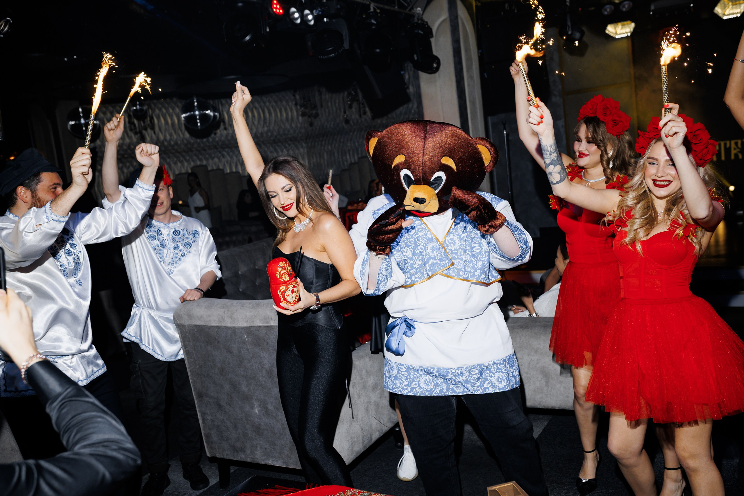 | Главная Сцена | MATRYOSHKA. Главная