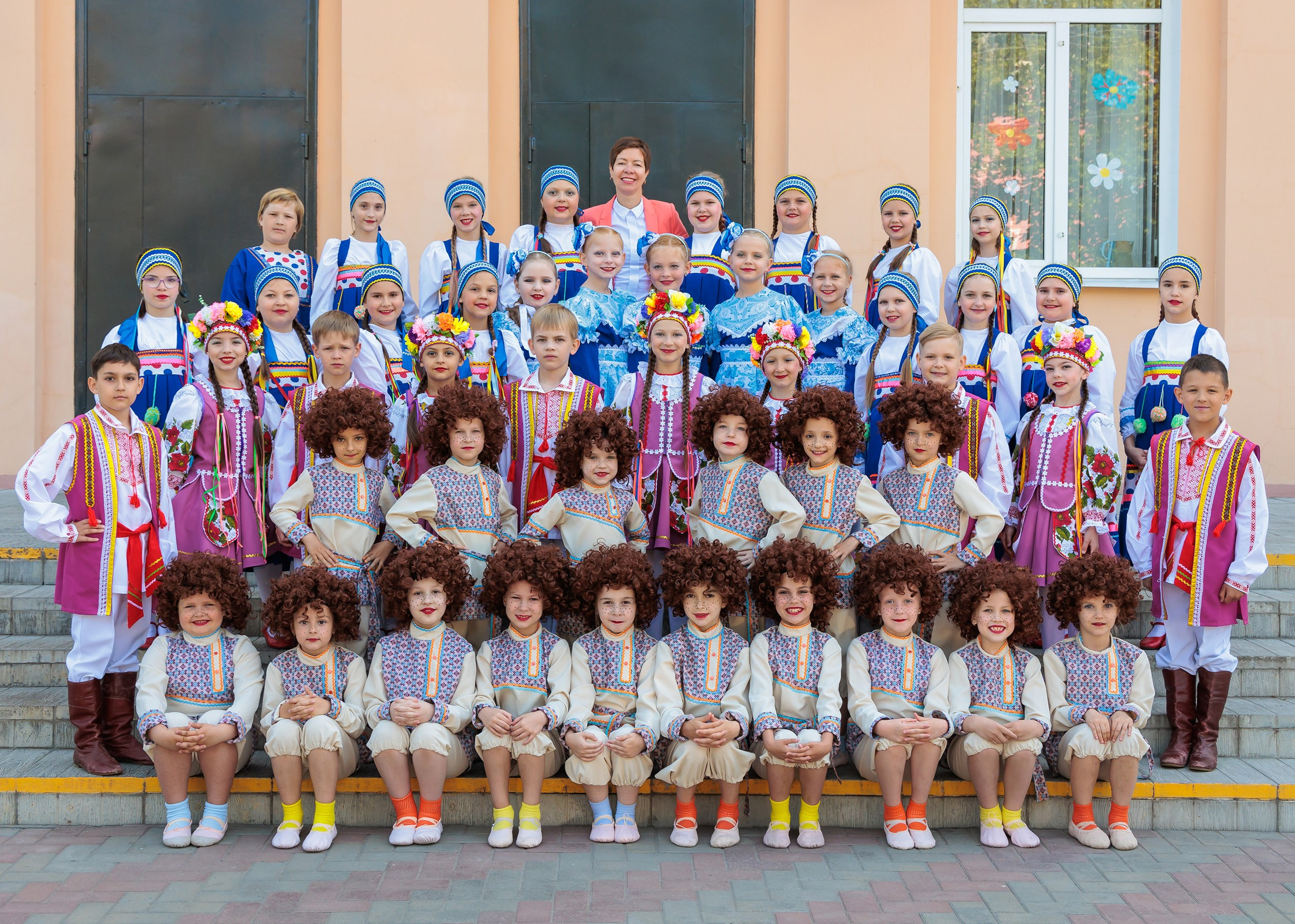 ВЫПУСК ВИНЬЕТКИ и ОБЩИЕ ФОТО. Выпускные фотоальбомы и фотокниги в г. Балашове, студия, сувениры