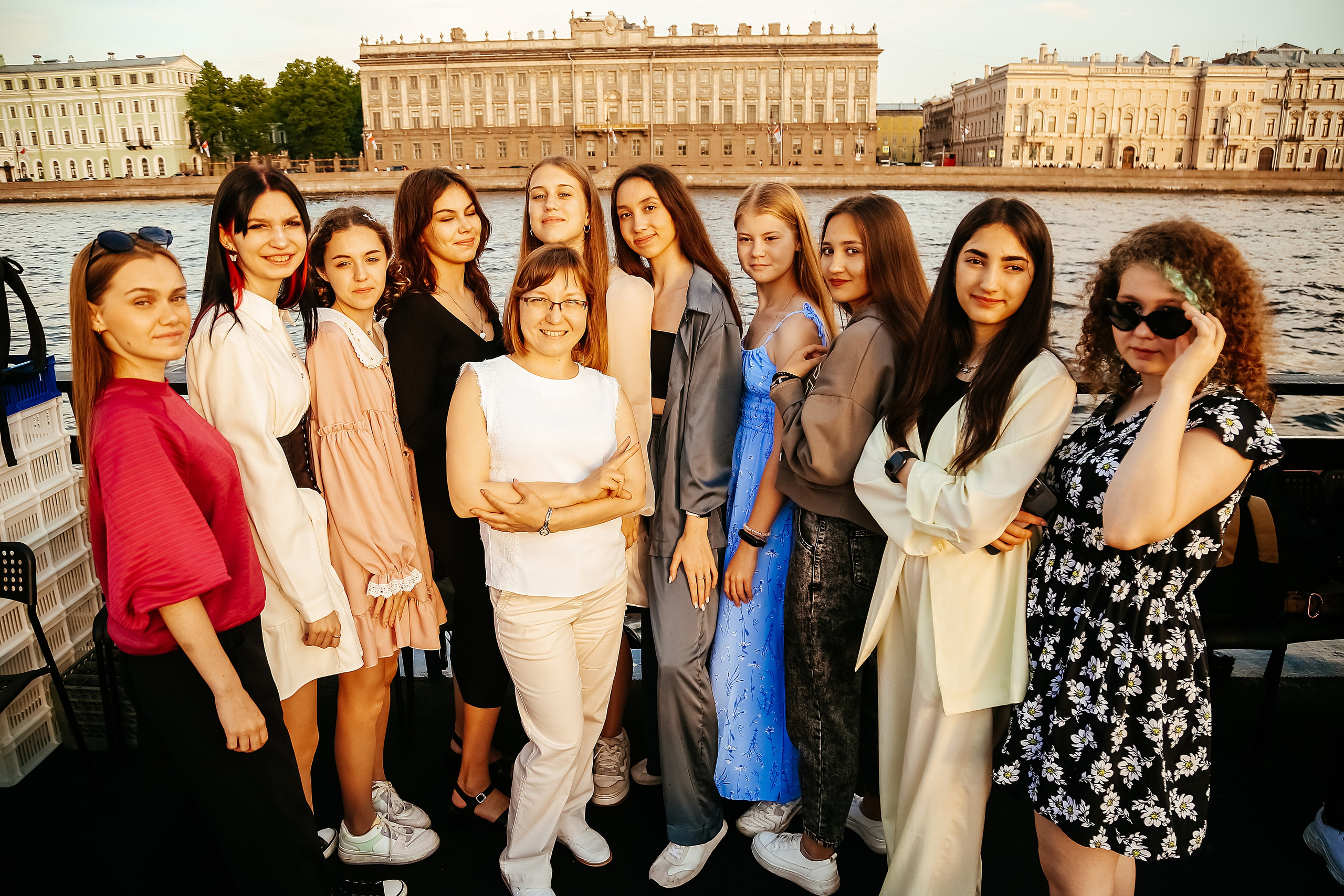 Выпускной на теплоходе, гости из Ульяновска. Семейный фотограф Любовь Саркеева