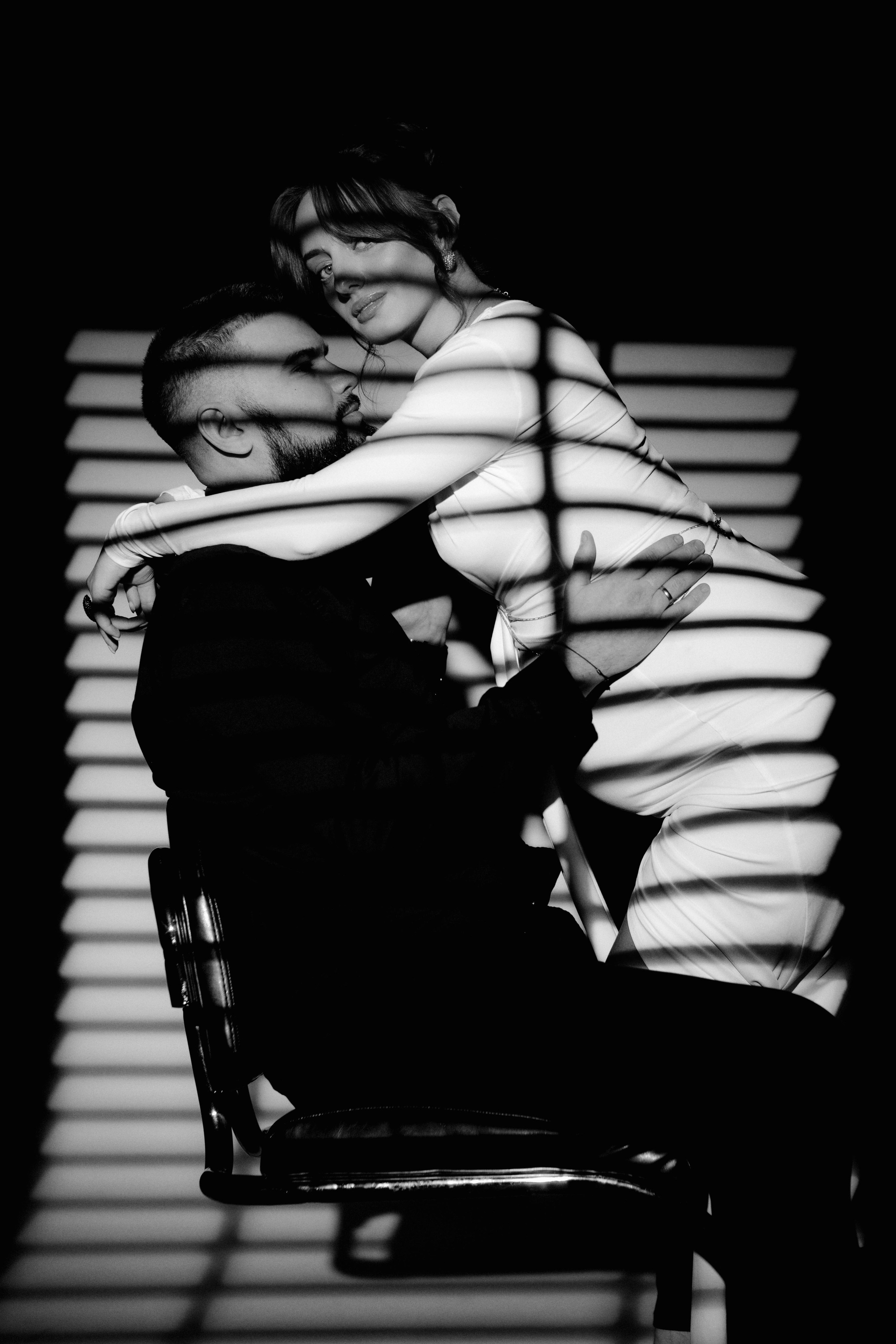 Александра. Фотосессия беременности на циклораме. Фотограф в Москве Ольга Сатони