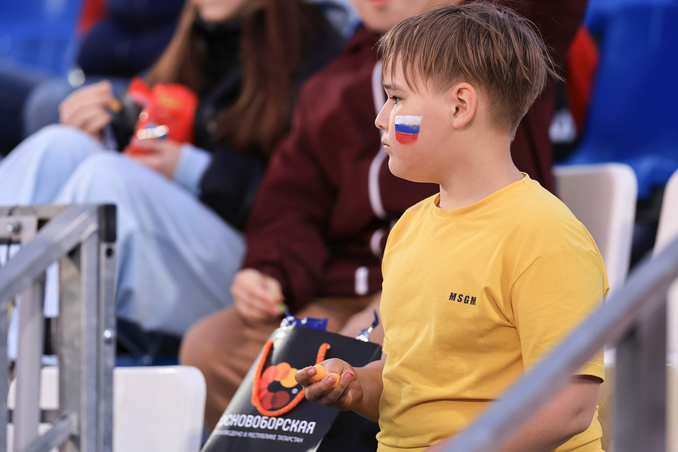 ФК Камаз — ФК Акрон. Спортивный репортажный фотограф Казань Нафис Сиразетдинов