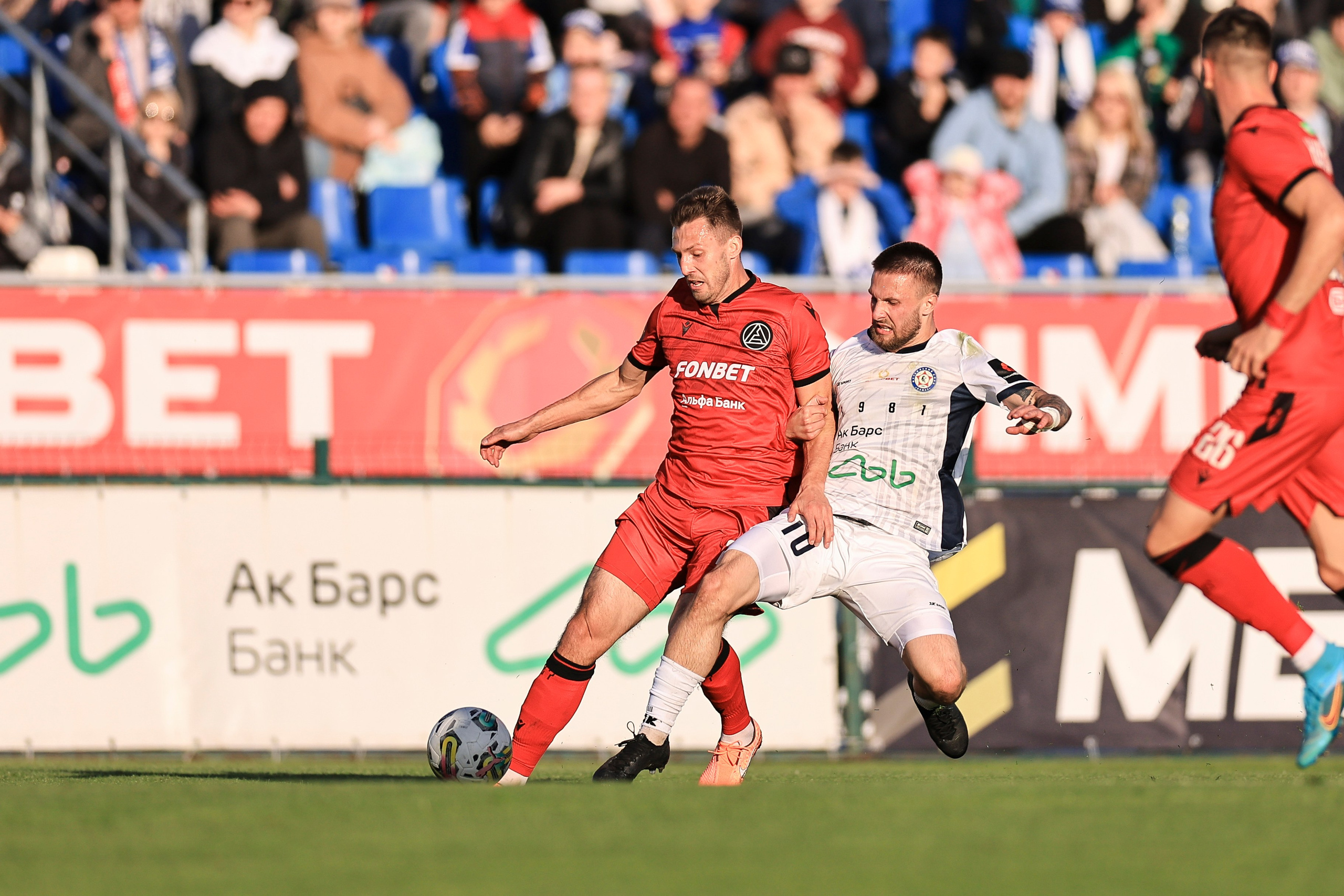 ФК Камаз — ФК Акрон. Спортивный репортажный фотограф Казань Нафис Сиразетдинов