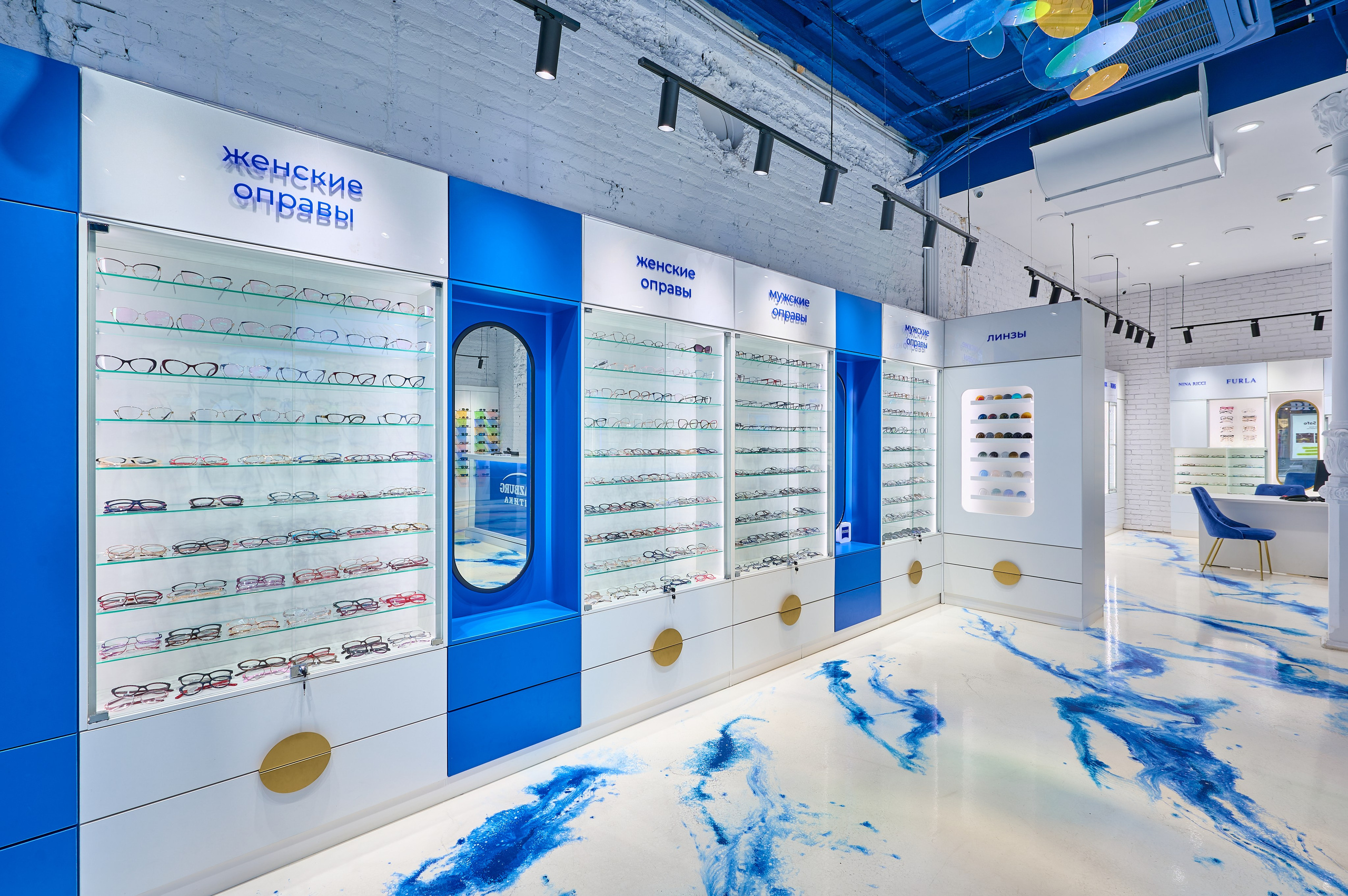 Магазин Оптики «GLAZBURG». Интерьерный фотограф в Краснодаре