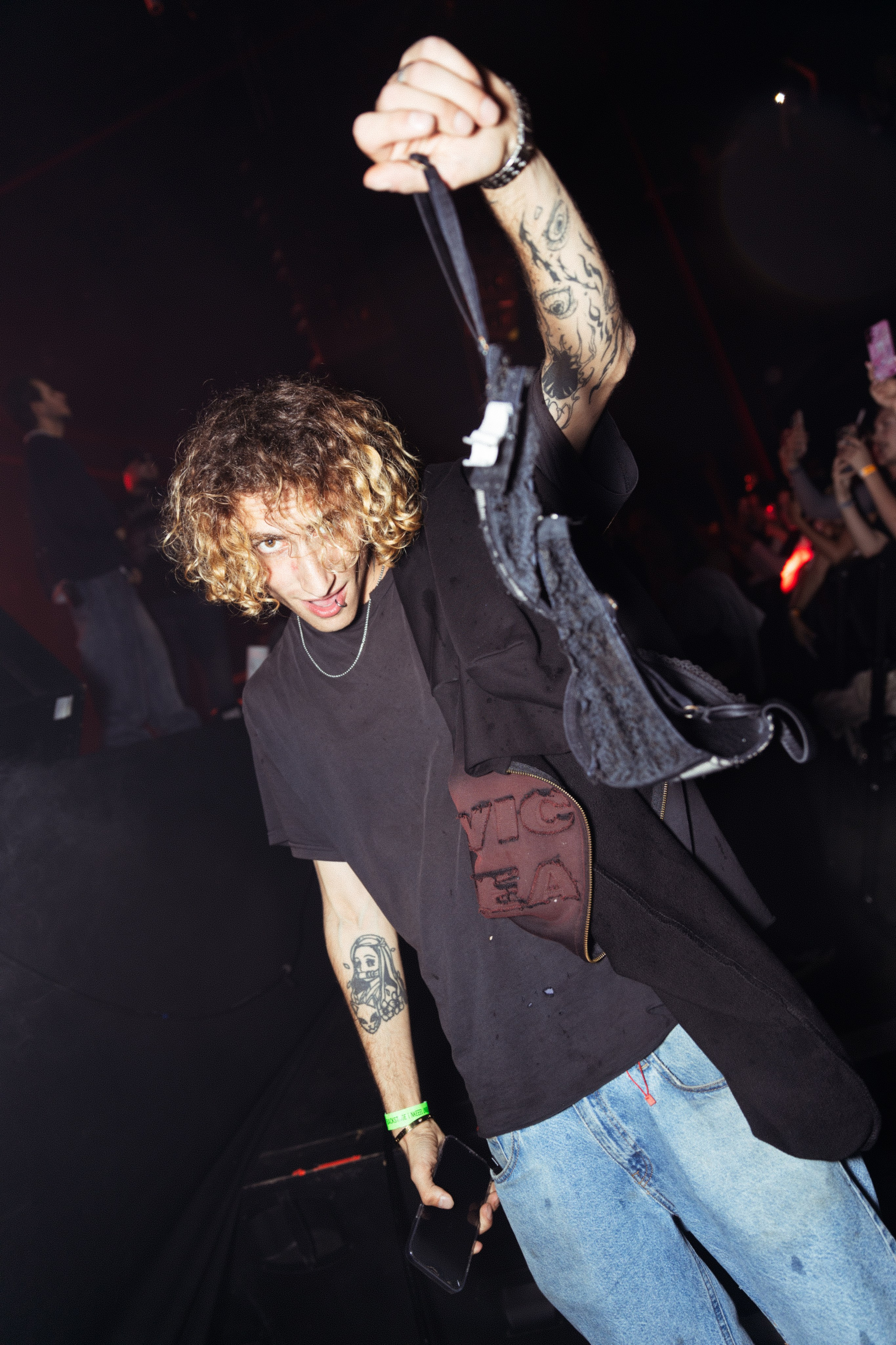 SHOWS. DRIPSTOCK MAG