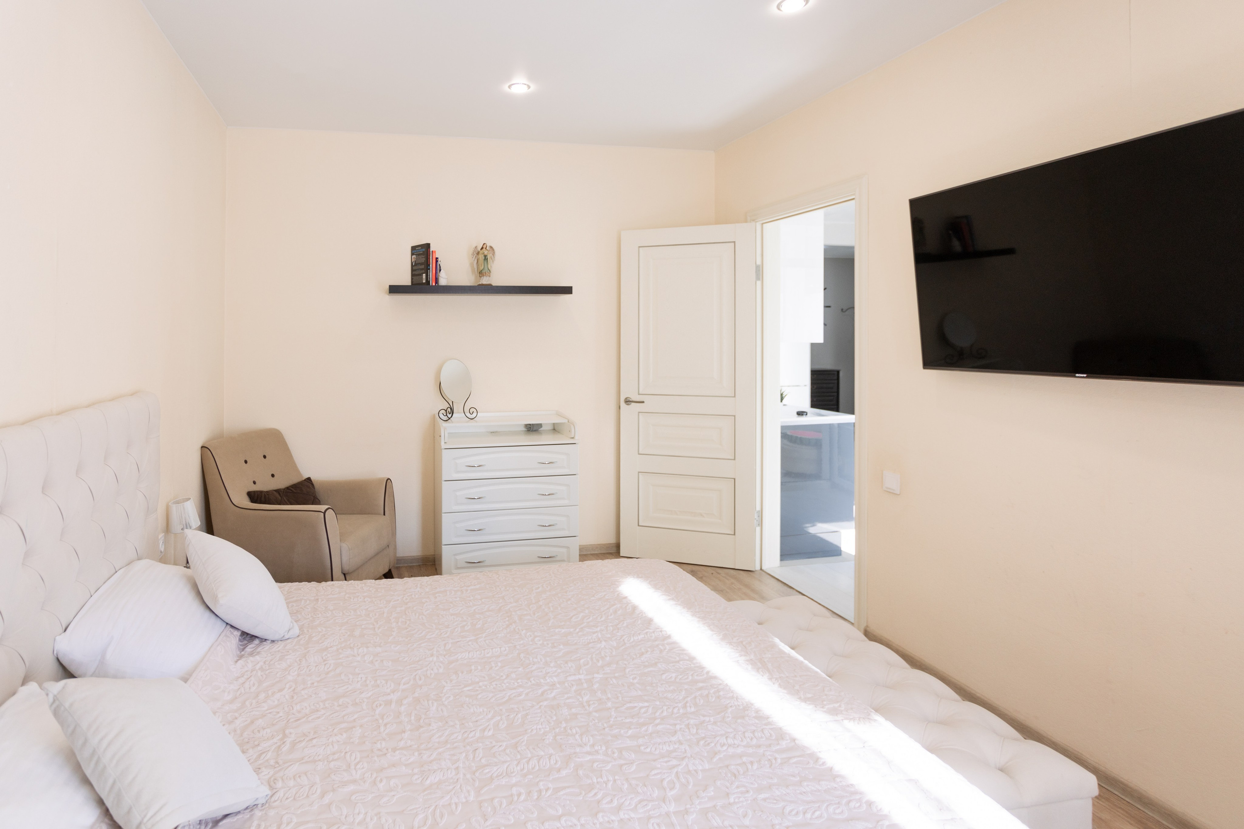 Трёхкомнатная персиковая. Репортажный фотограф Анастасия Головко