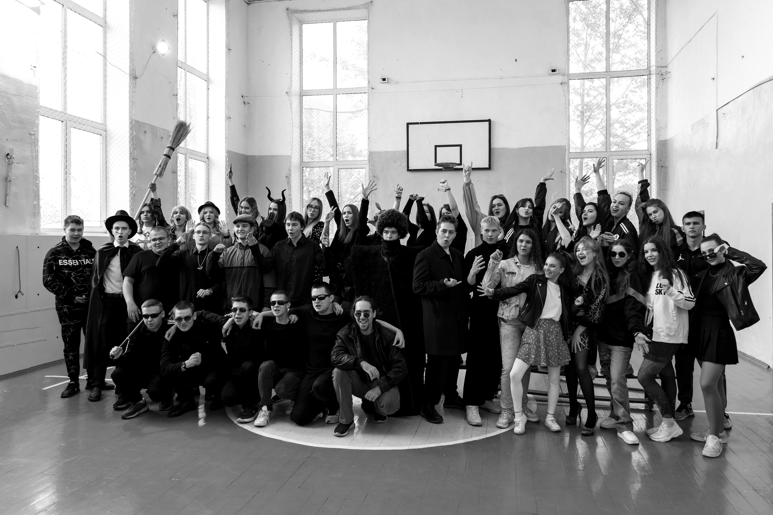 11 класс день не послушания в школе. Фотограф Любовь Корниенко, Примоский край