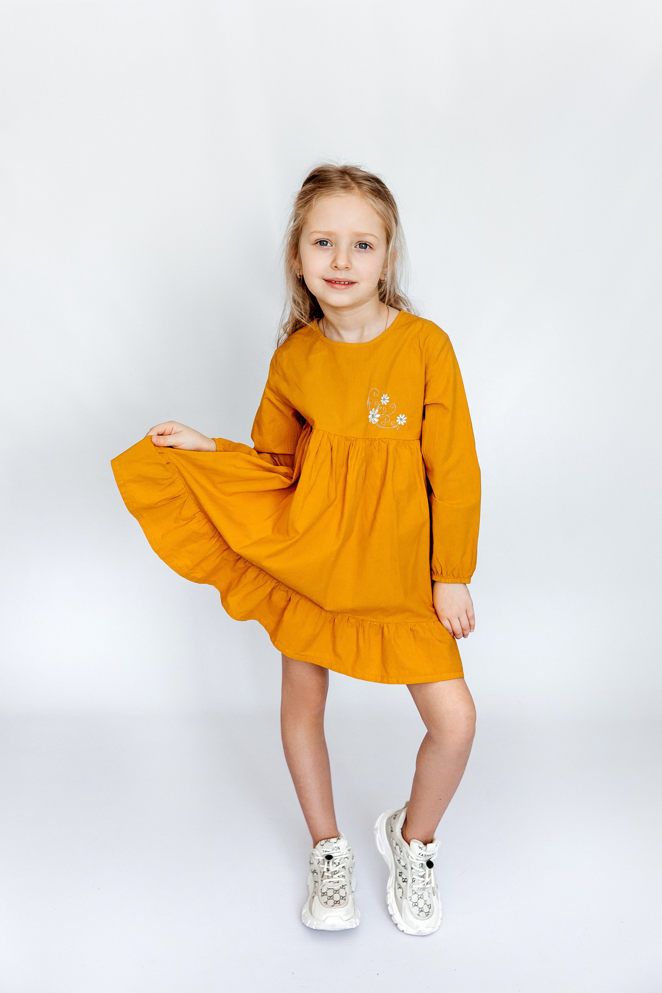 Белый фон. Детский фотограф, выпускные альбомы в Нижнем Новгороде Бодягина Мария