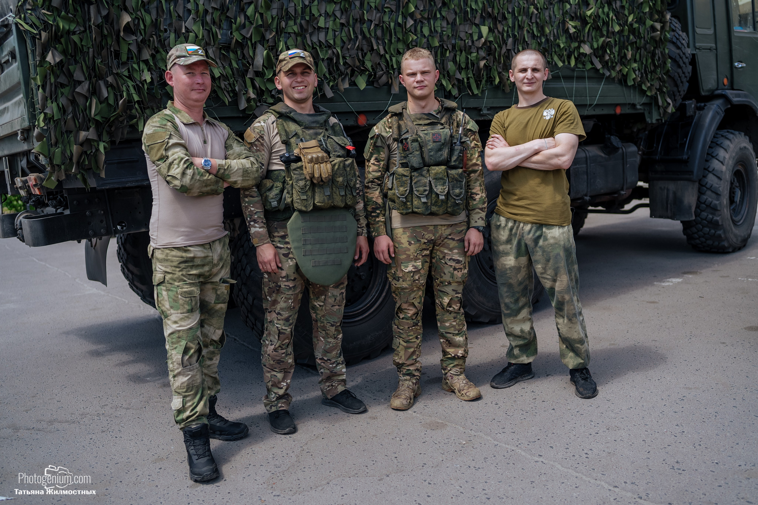 8 июня «Патриоты из Курска» сбор гуманитарной помощи у кинотеатра «Родина». Фотограф Нижний Новгород Татьяна Кейод