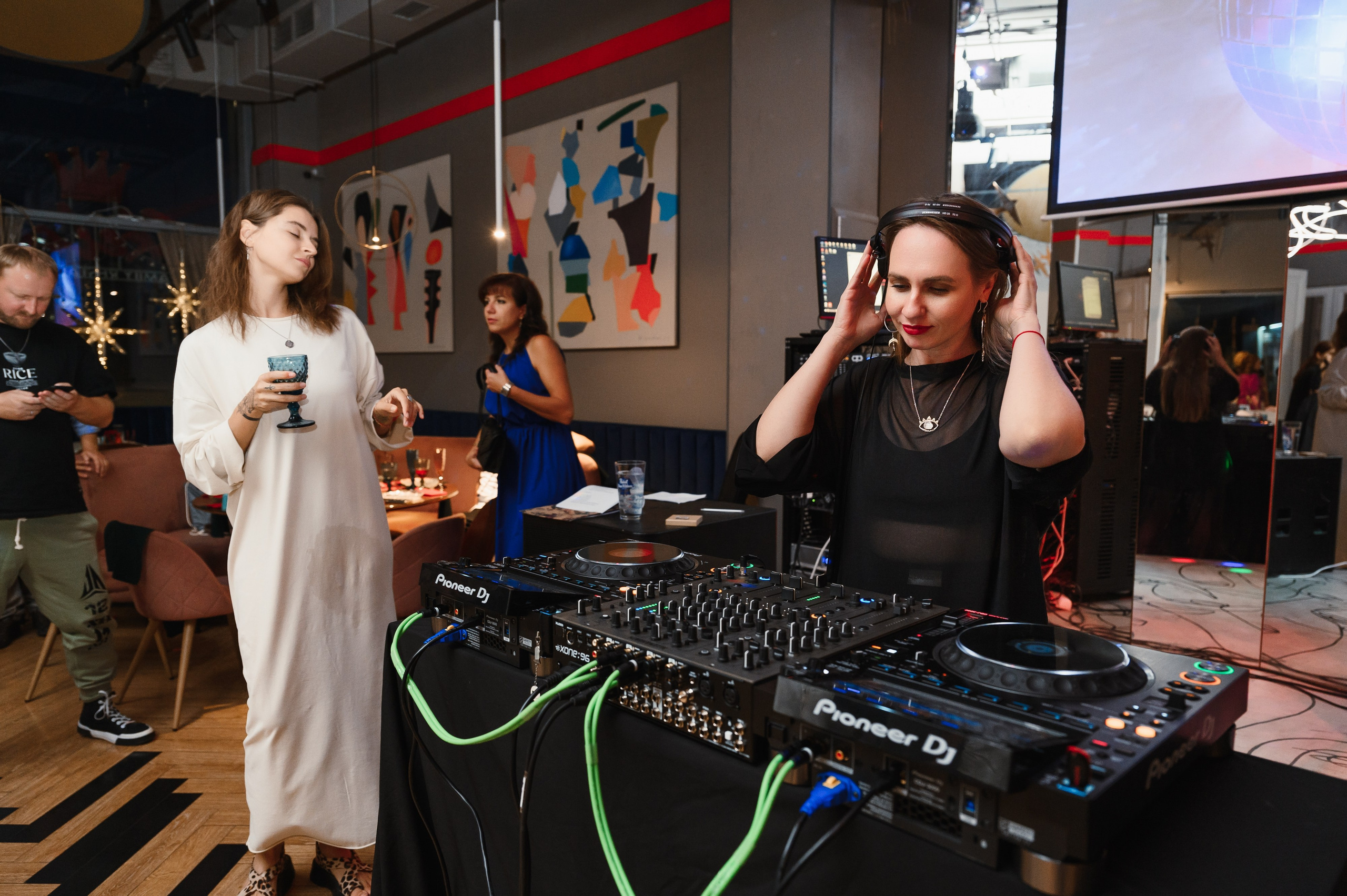 День рождения в формате выступления. Wedding and family photographer USA