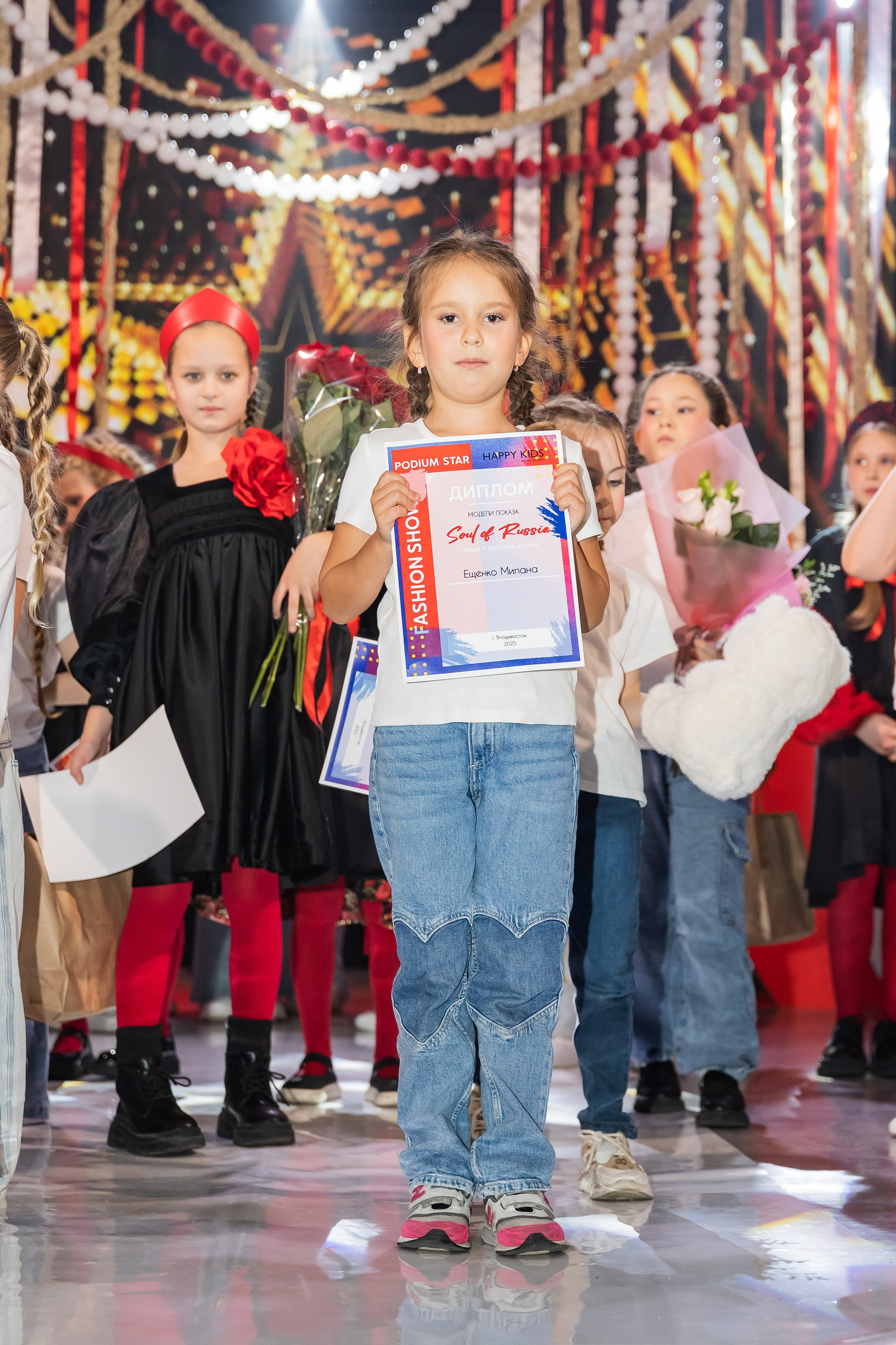 Показ Happy Kids. Выпускные альбомы во Владивостоке