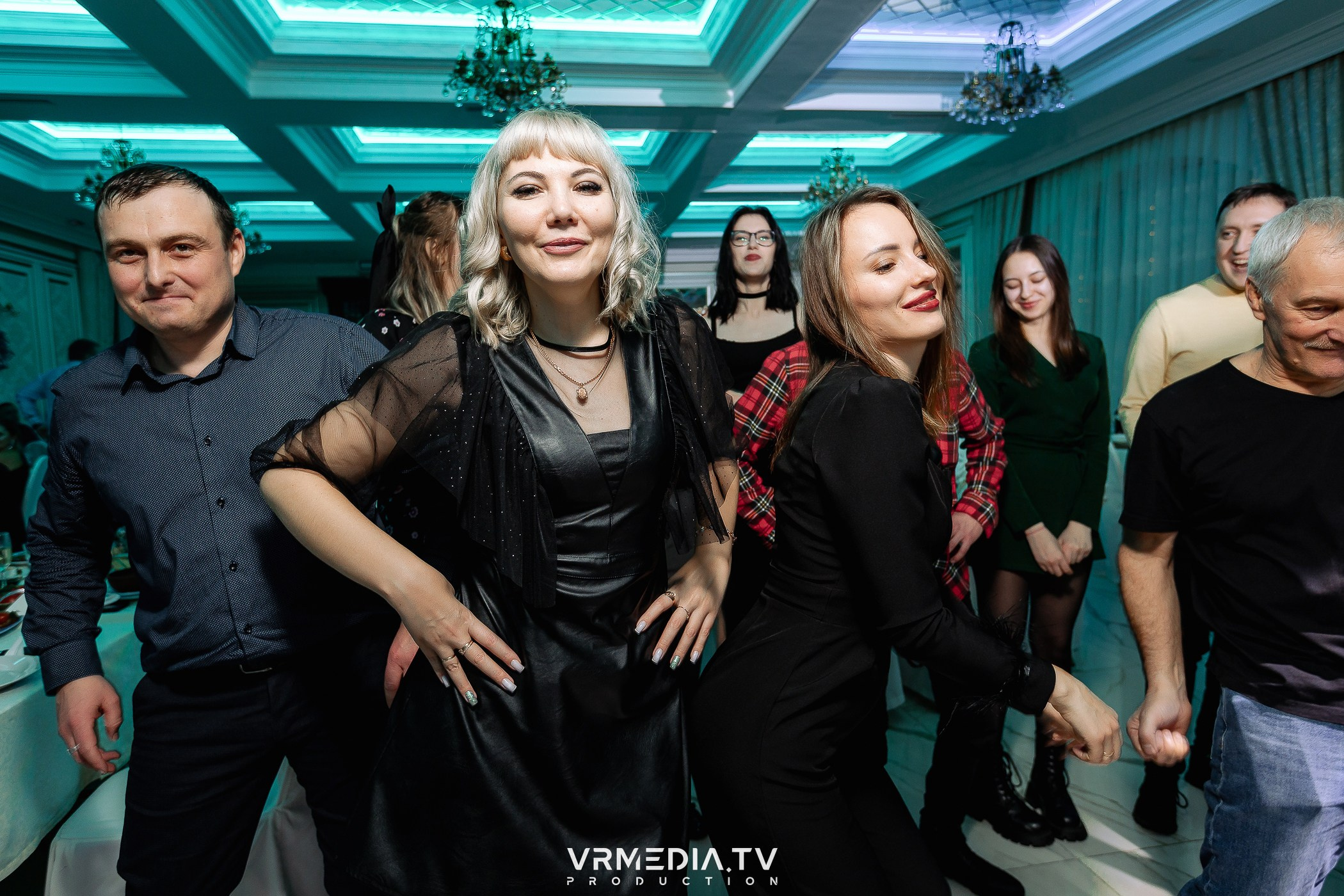 Новогодний вечер в ресторане «Лазурный Берег»