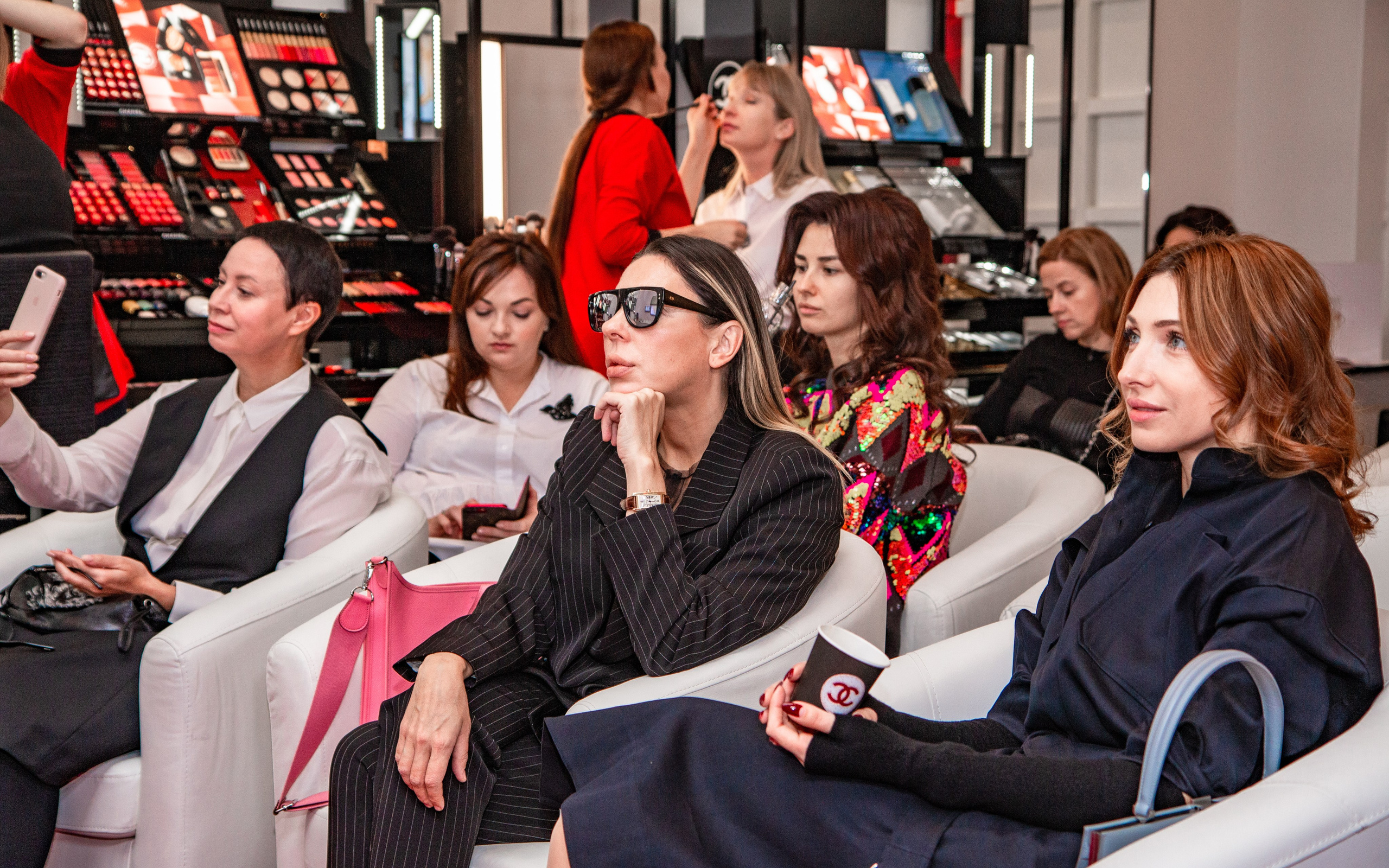 Chanel Екатеринбург. Предметный и репортажный фотограф Алексей Кротов