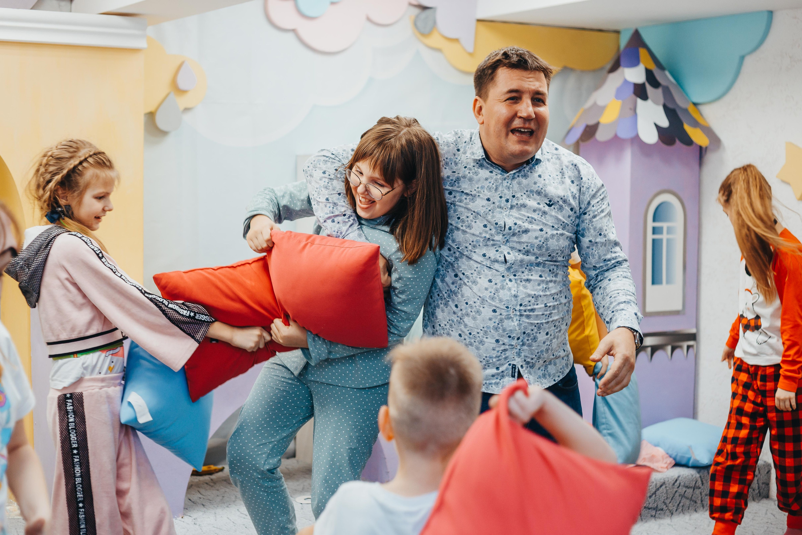 Сказка-холл. Репортажный (Event) фотограф в Барнауле | Даниил Маркин | Качество и вайб