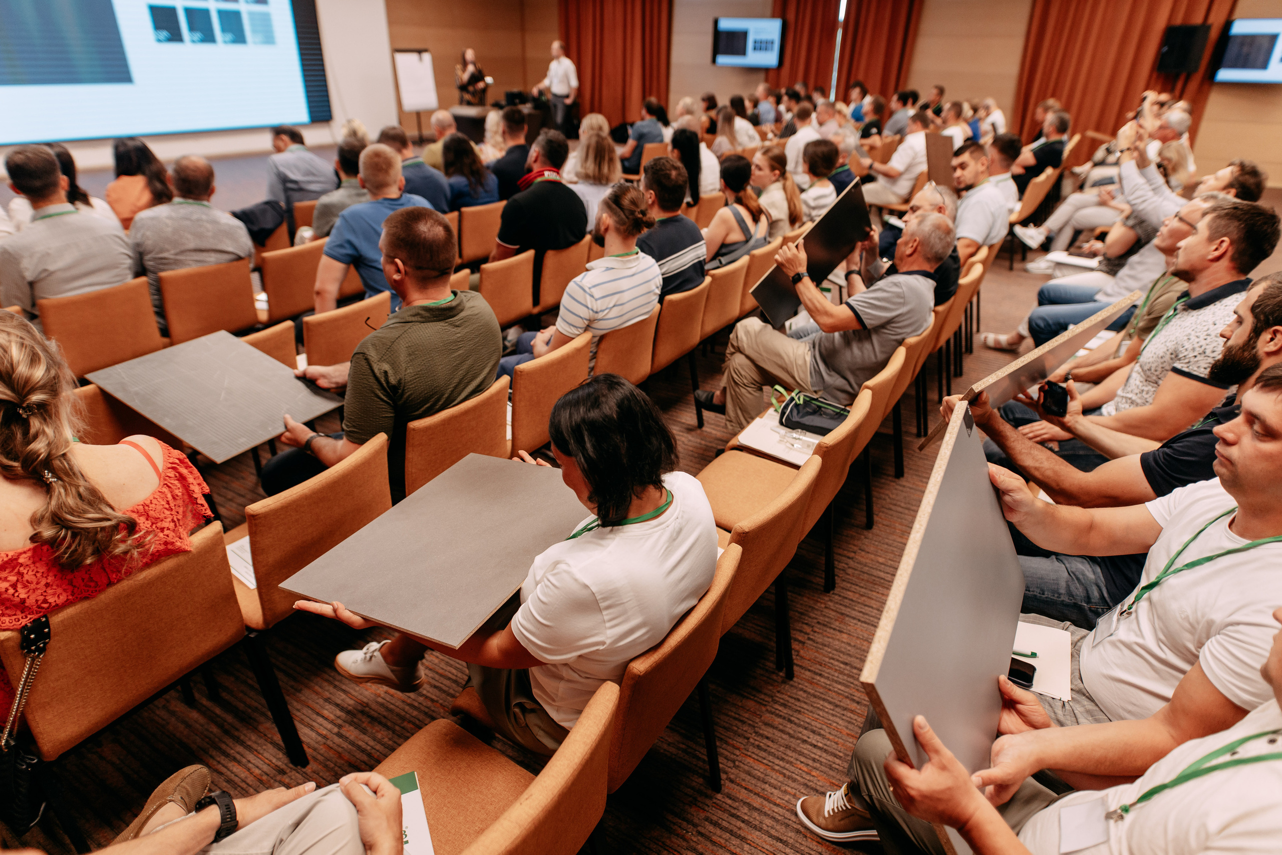 Репортаж с бизнеса. Фото и видео съемка. Андрей Ионов