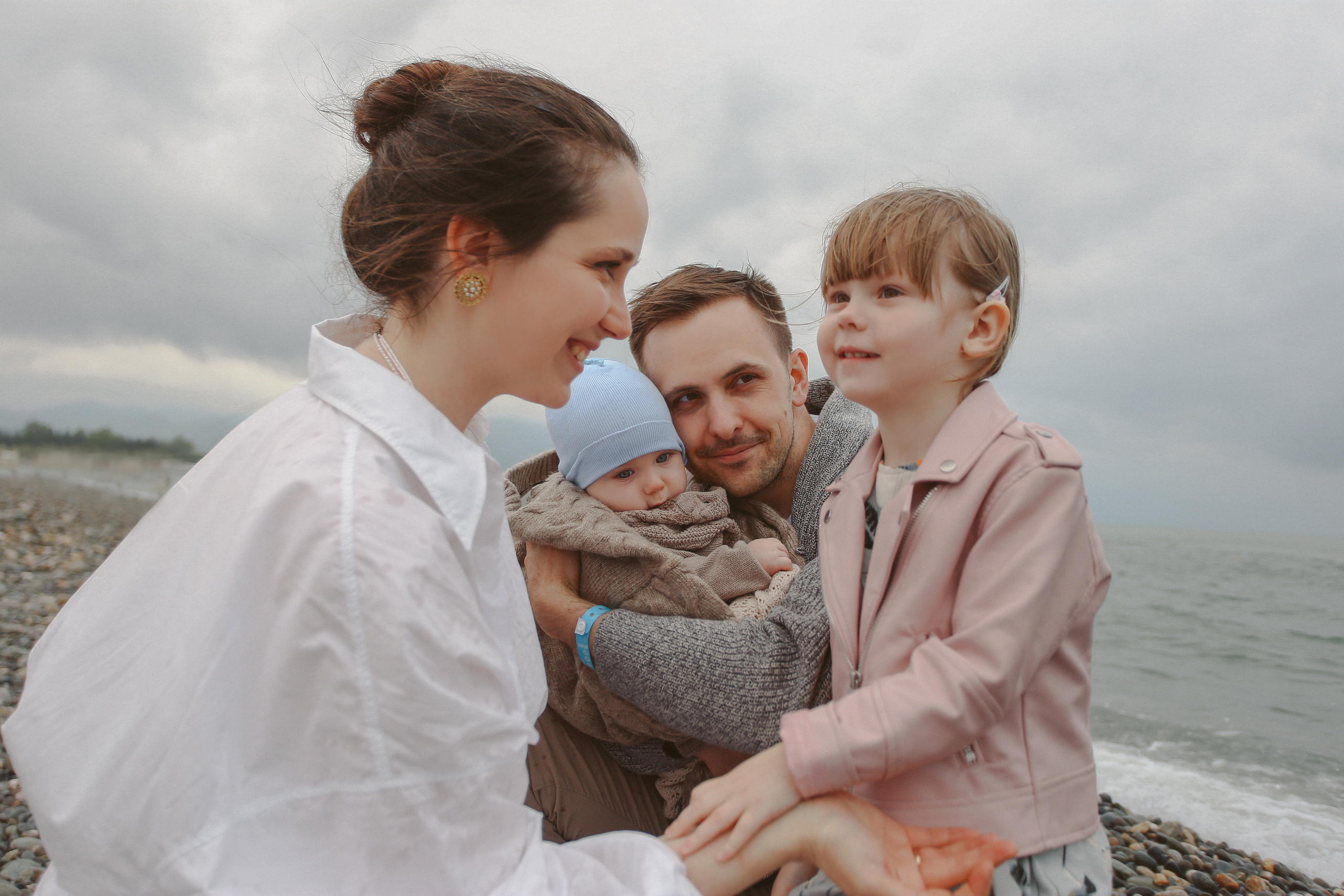 Ирина. Милана Довгаль - семейный фотограф и видеограф  в Адлере и Сочи