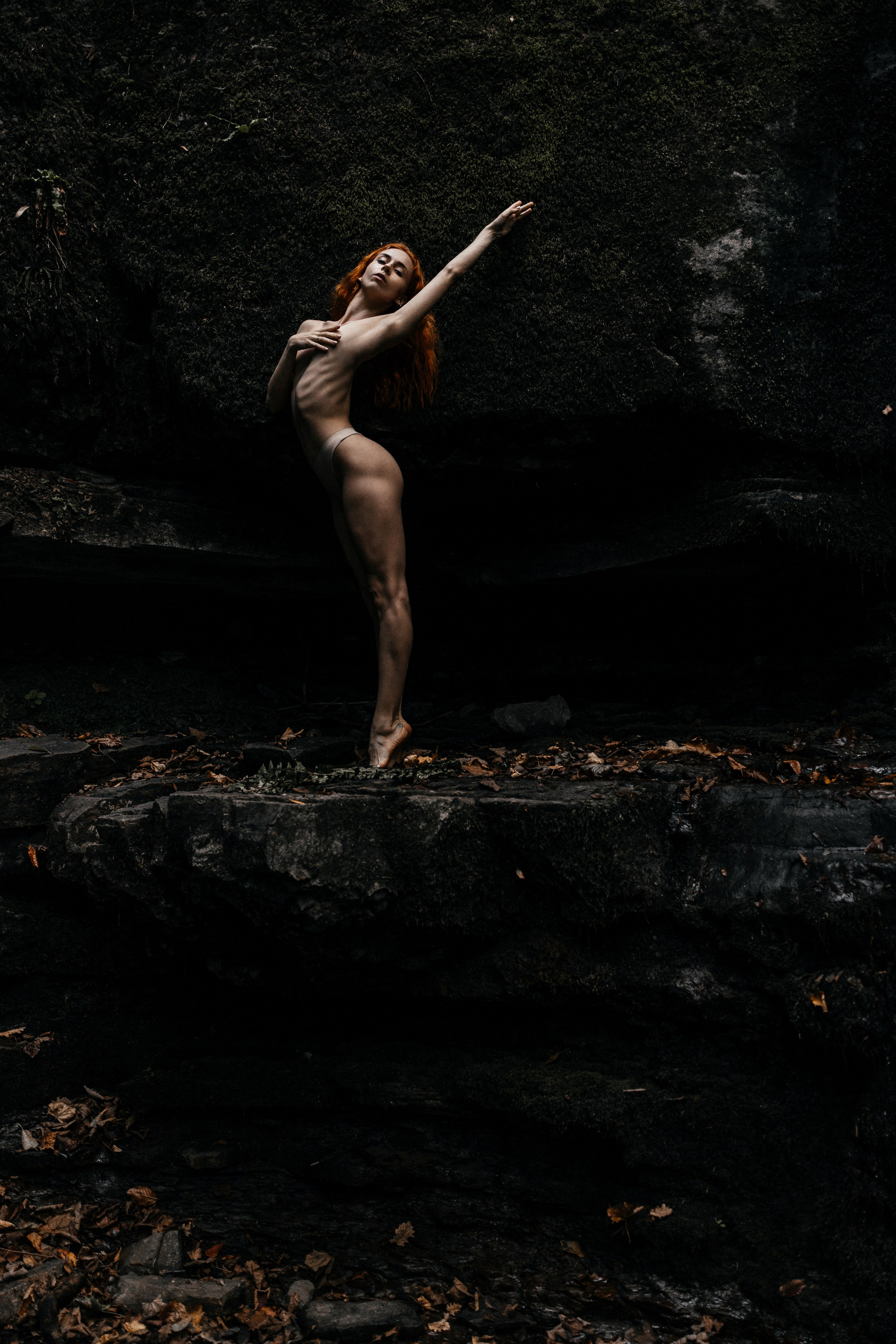 Балерина на водопаде 18+. Фотограф в Краснодаре Лагунов Владимир