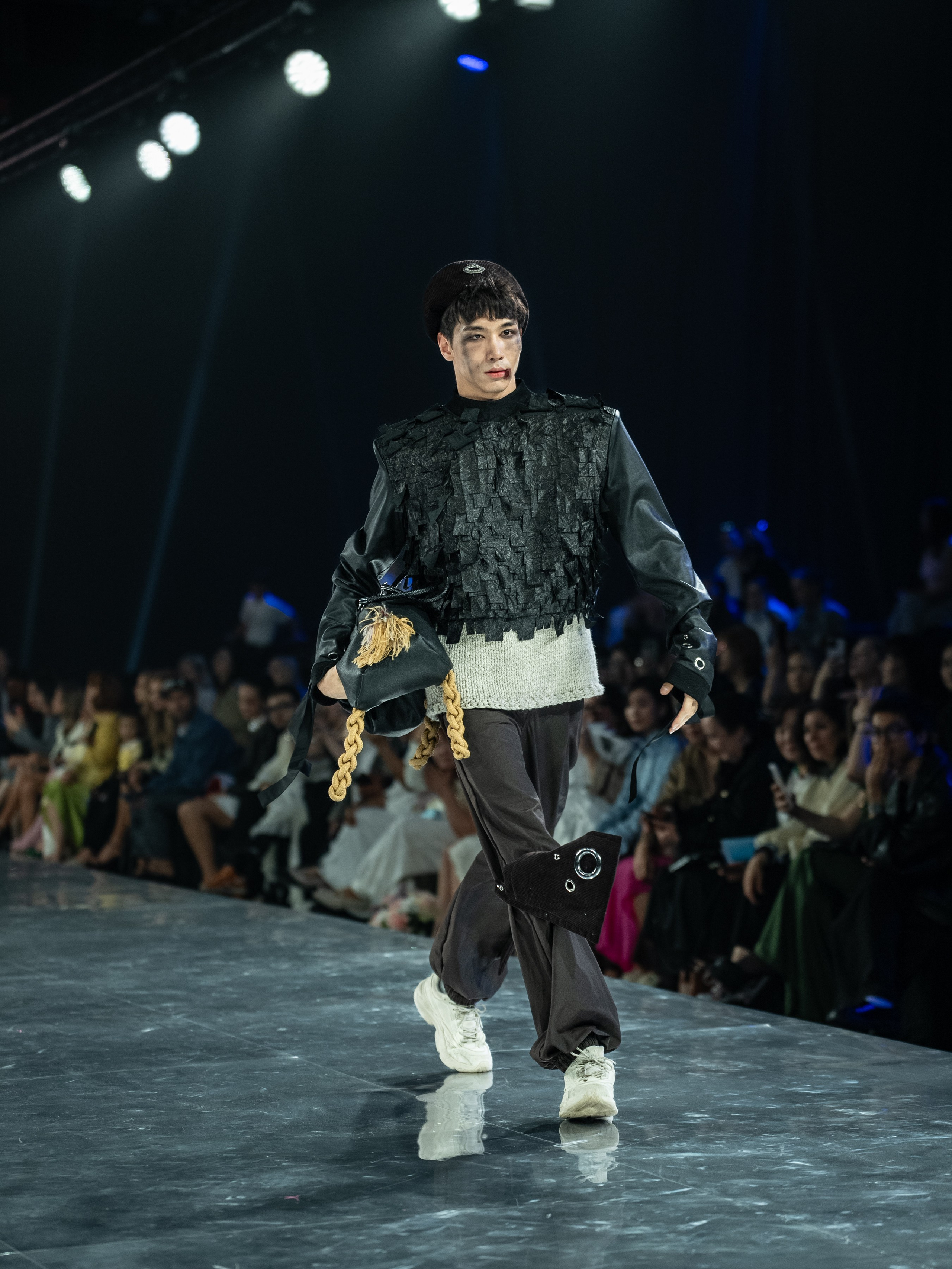 Visa Fashion Week Almaty Pre-Fall 2026 GAZHAIYIP. Сайт Алматинского НЮ АРТ, будуар и фэшн фотографа Дениса Карпенко