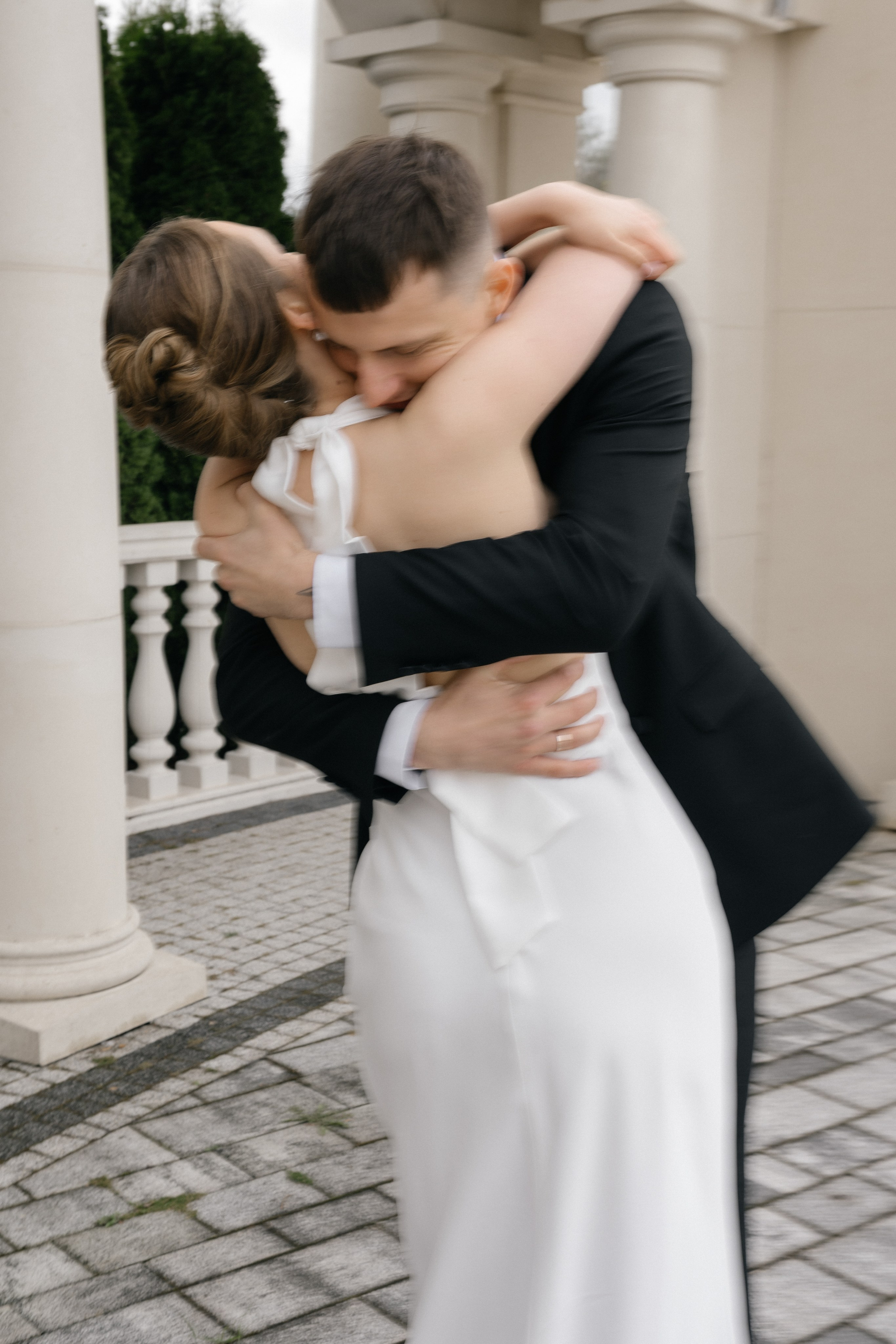 Wedding day in Martinique Bar. Wedding PHOTOGRAPHER Andrew Vnukov
