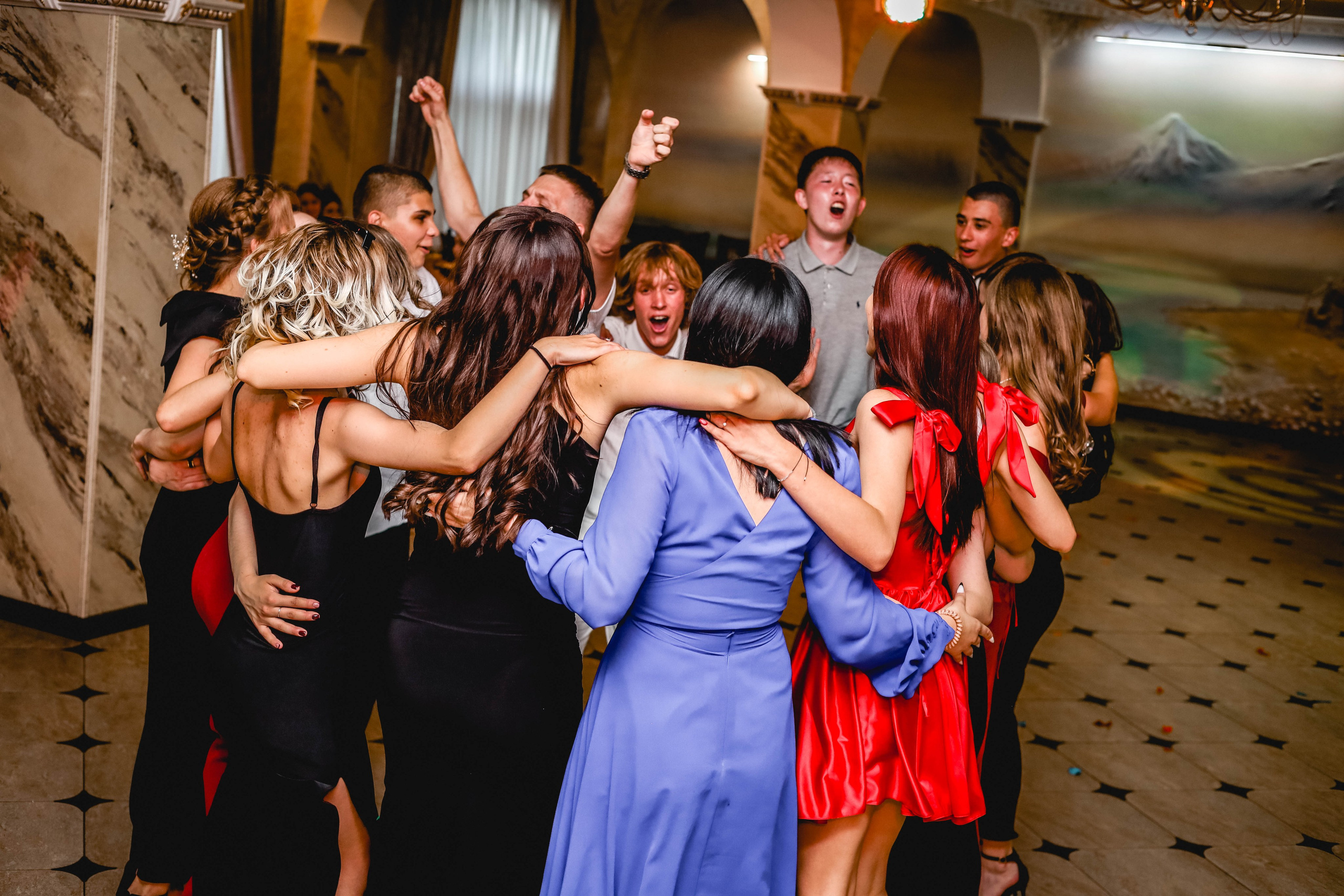 Фотограф на выпускной - Загурский Виктор