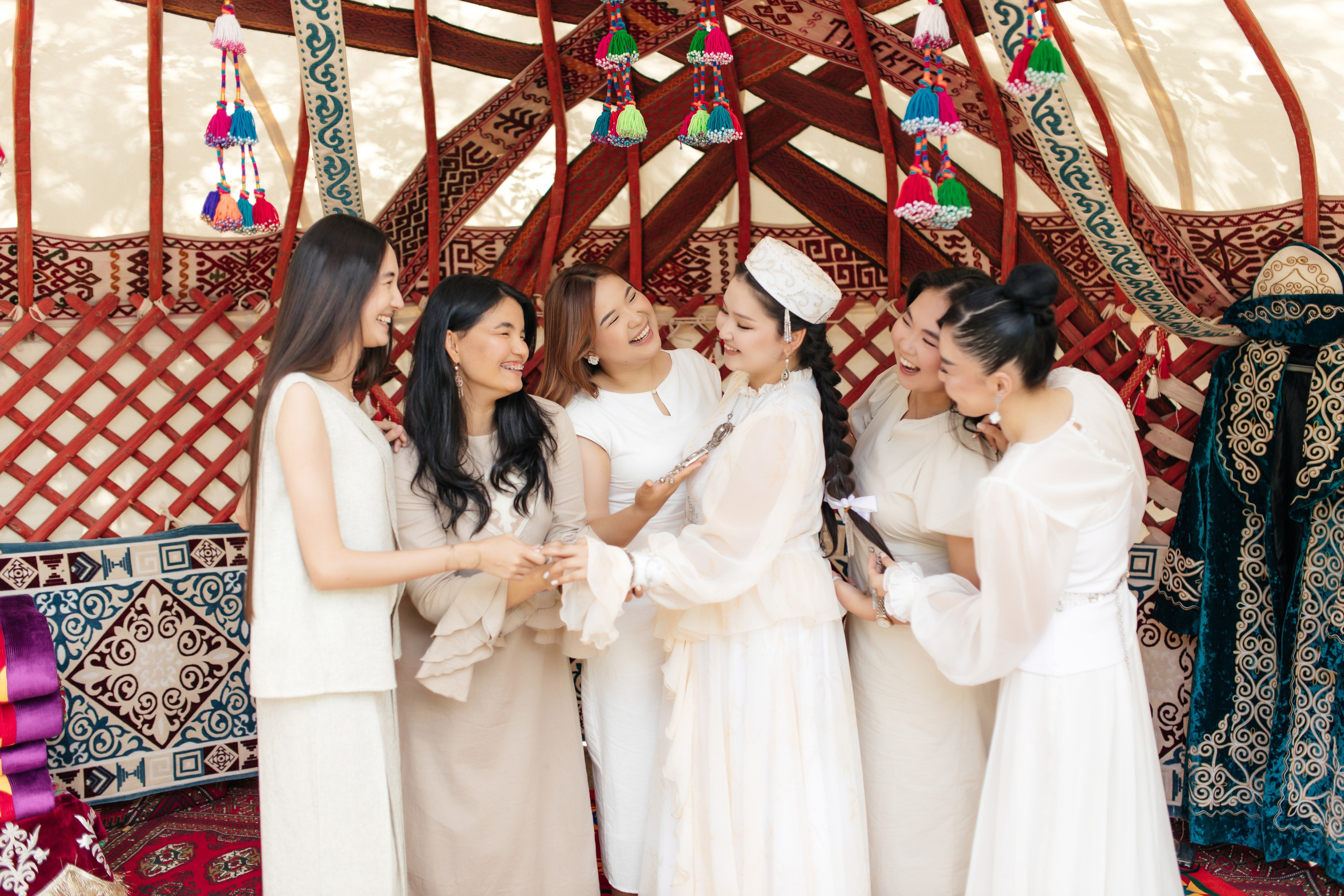 Aynur — syrğa salu. Wedding and Love story Photographer