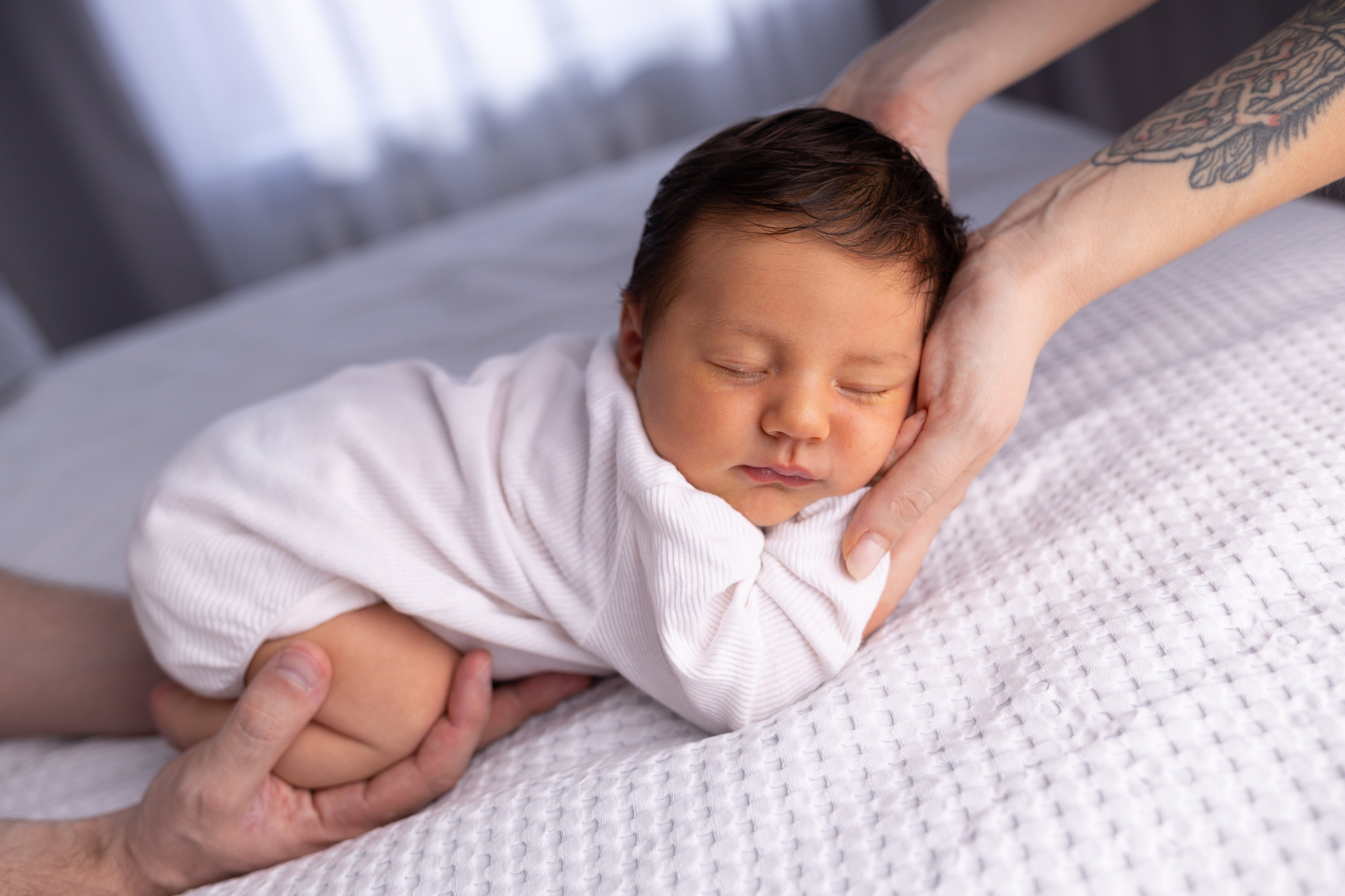 Newborn съемка в стиле Лайф. Фотограф новорожденных малышей в Омске и Омской области Эльвира Камаева