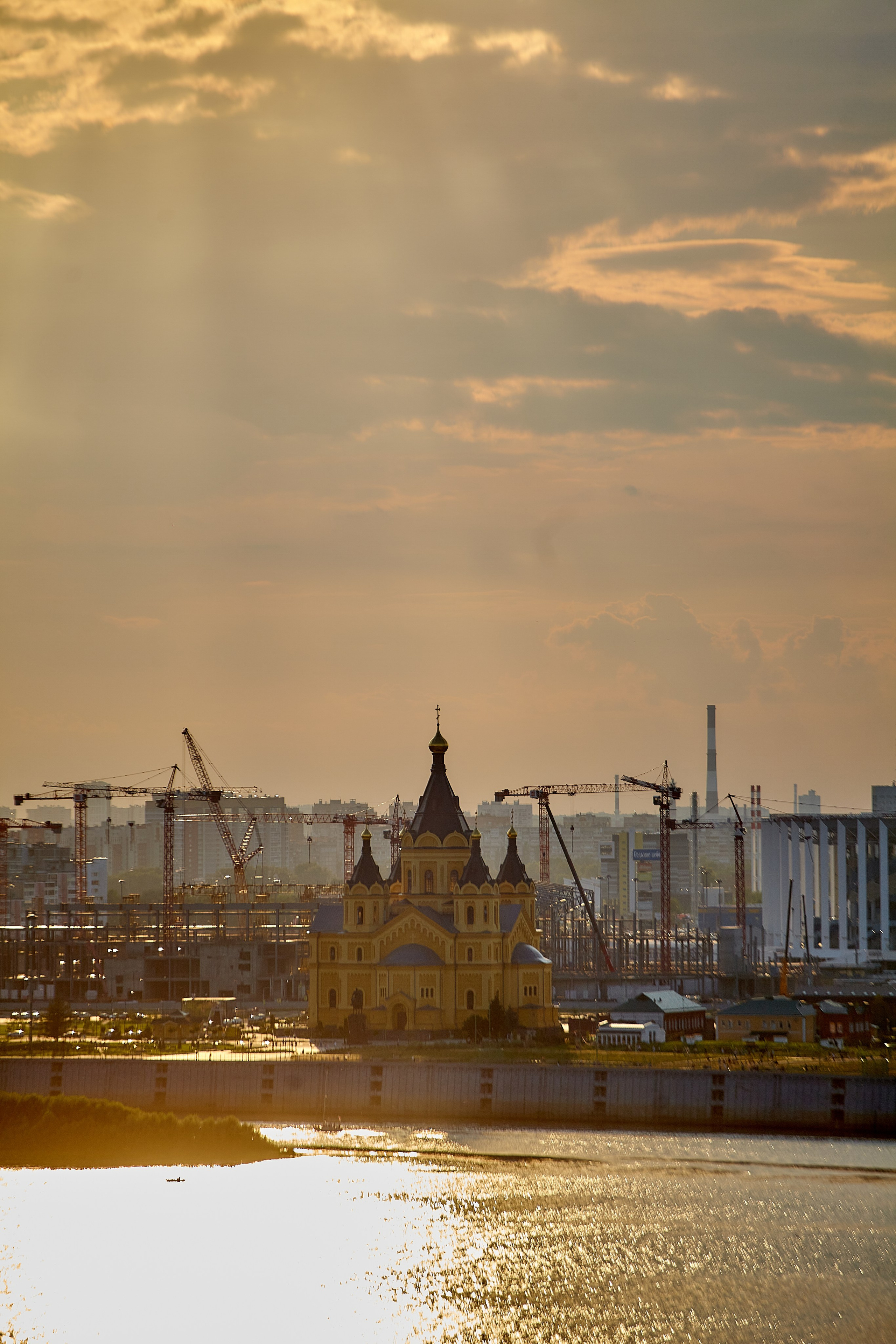 Православные святыни Нижнего Новгорода — живые символы веры и духовного вдохновения, запечатлённые Николаем Головановым, г. Дзержинск.