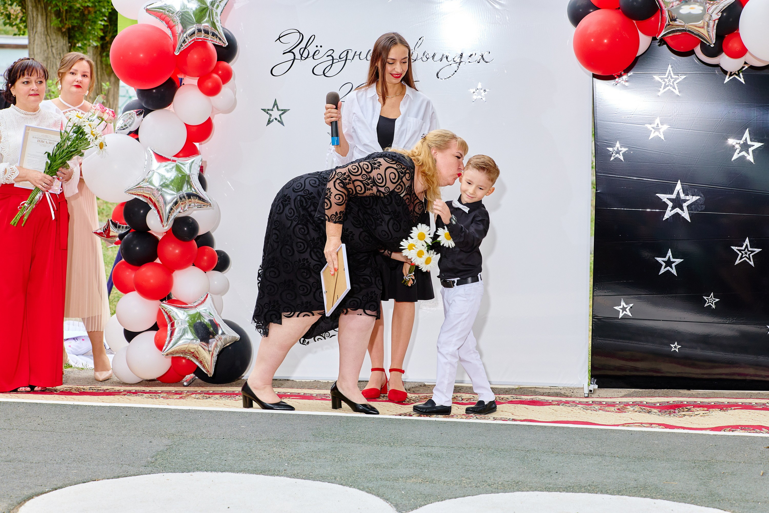 Выпускной 45 сад. Фотограф Выпускные альбомы Таганрог Сергей Коробченко