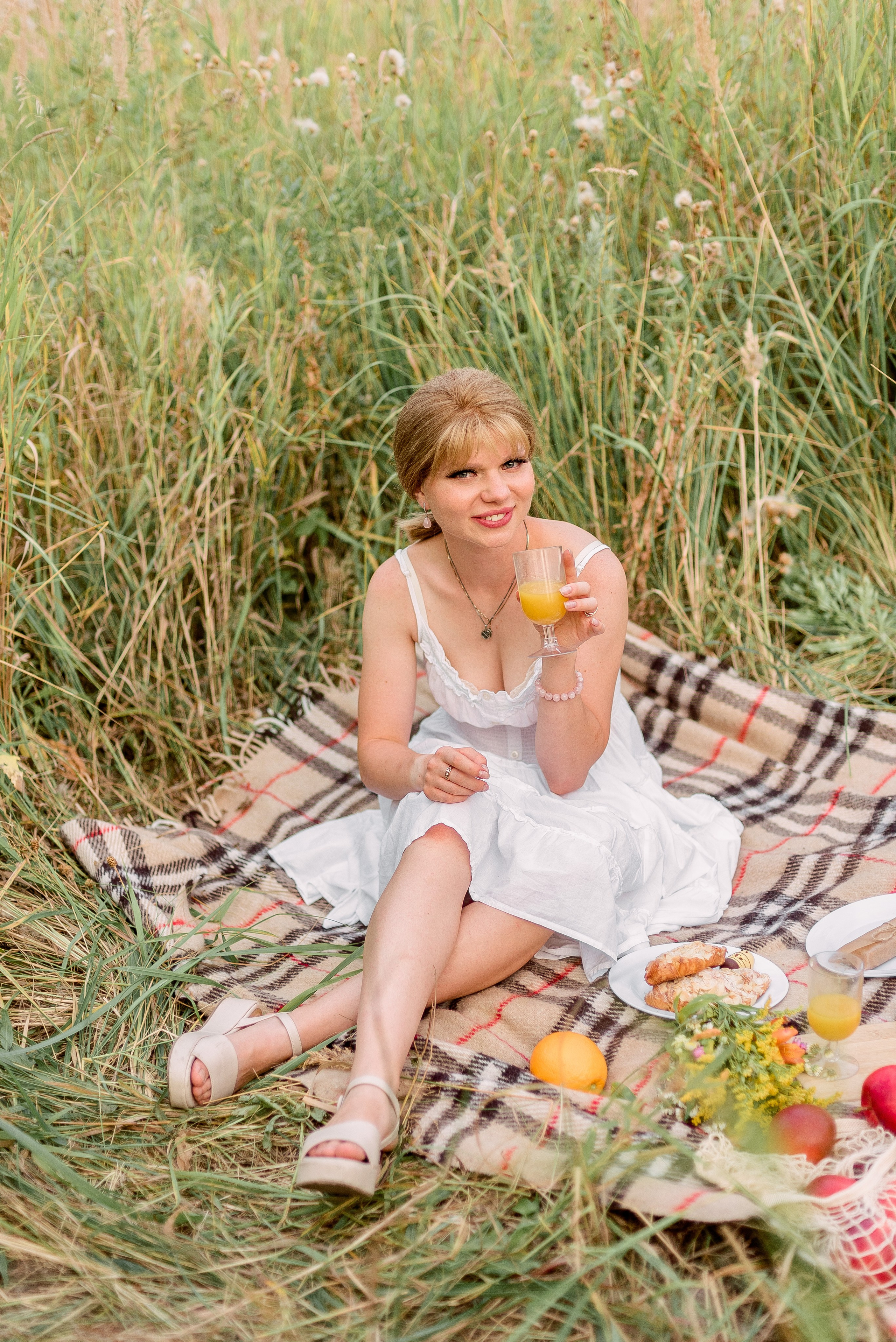 В поле. Фотограф Юлия Попова