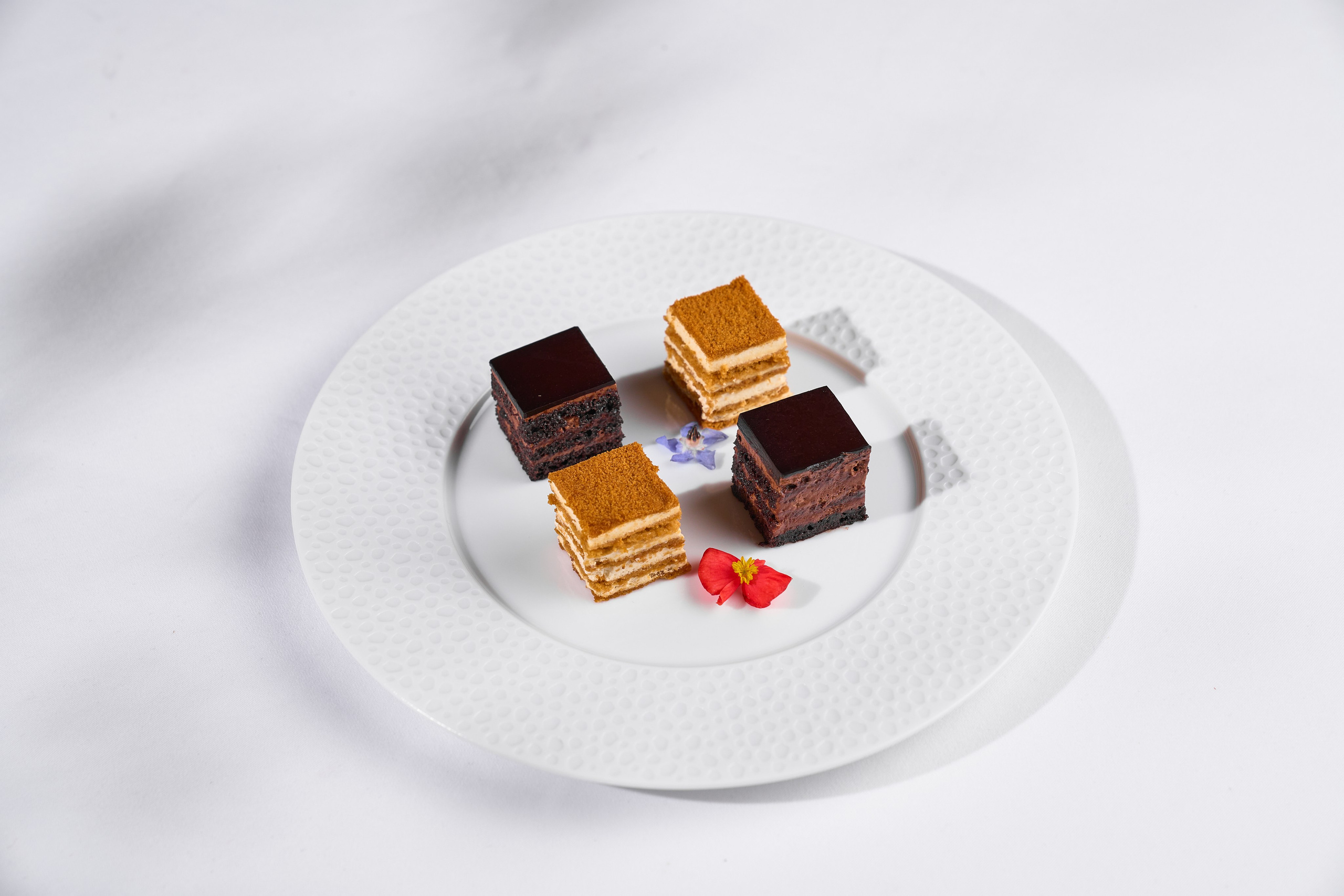 COSMOS ITALY — СЪЕМКА МЕНЮ