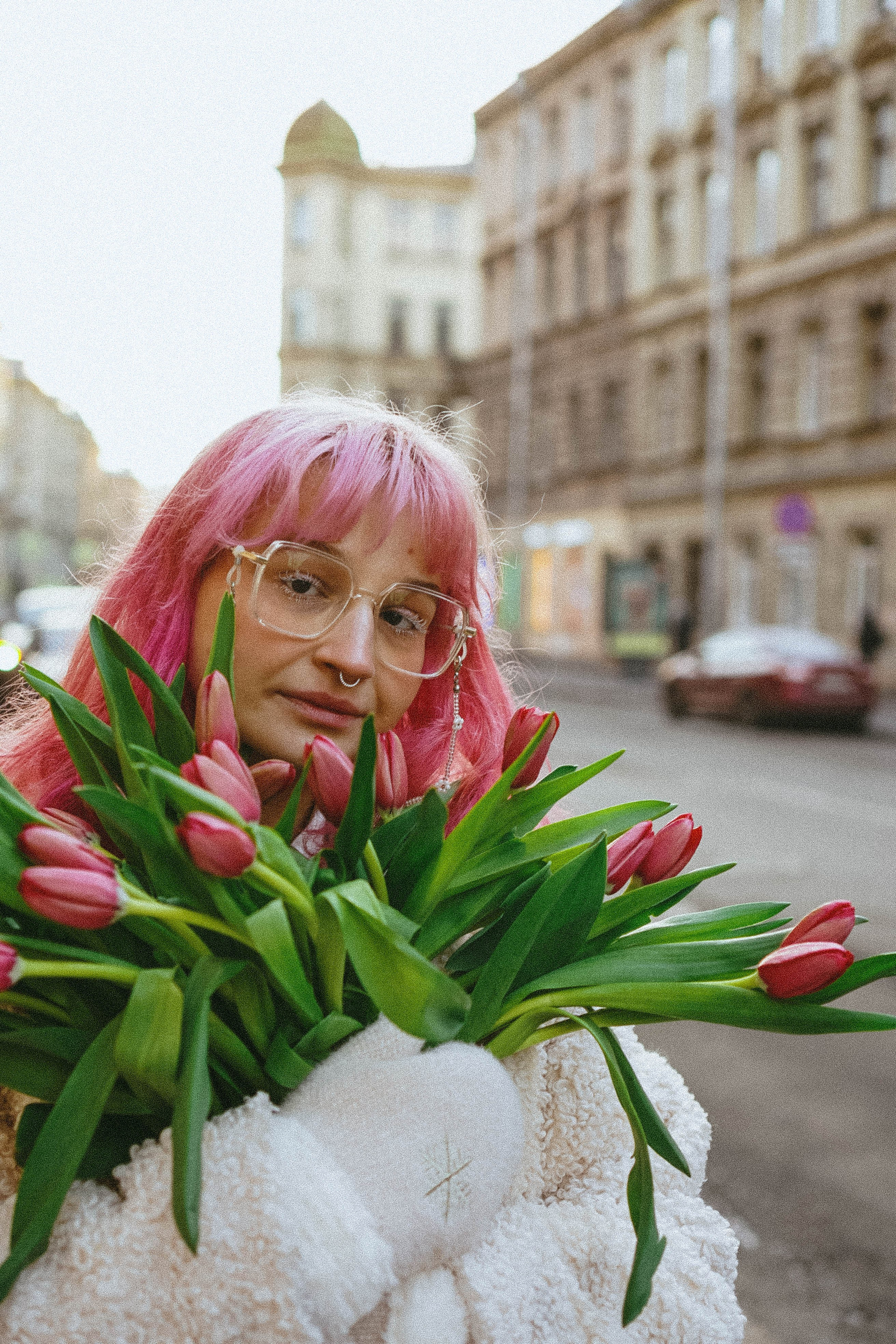 Прогулочная фотосессия с тюльпанами. Профессиональный фотограф, Санкт-Петербург — Виктория Богомолова