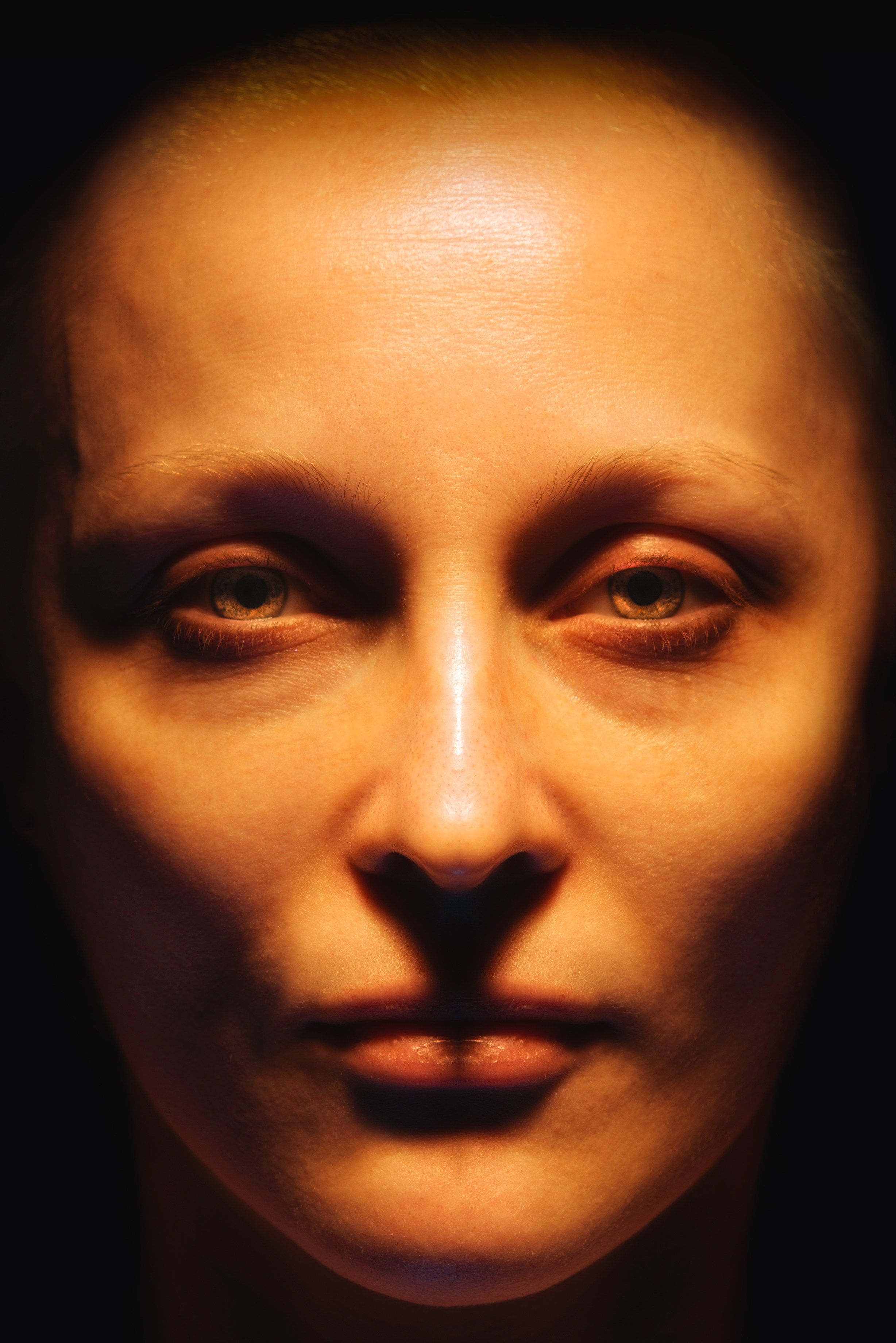 ART 18+. Фотограф Женя Грош в Москве