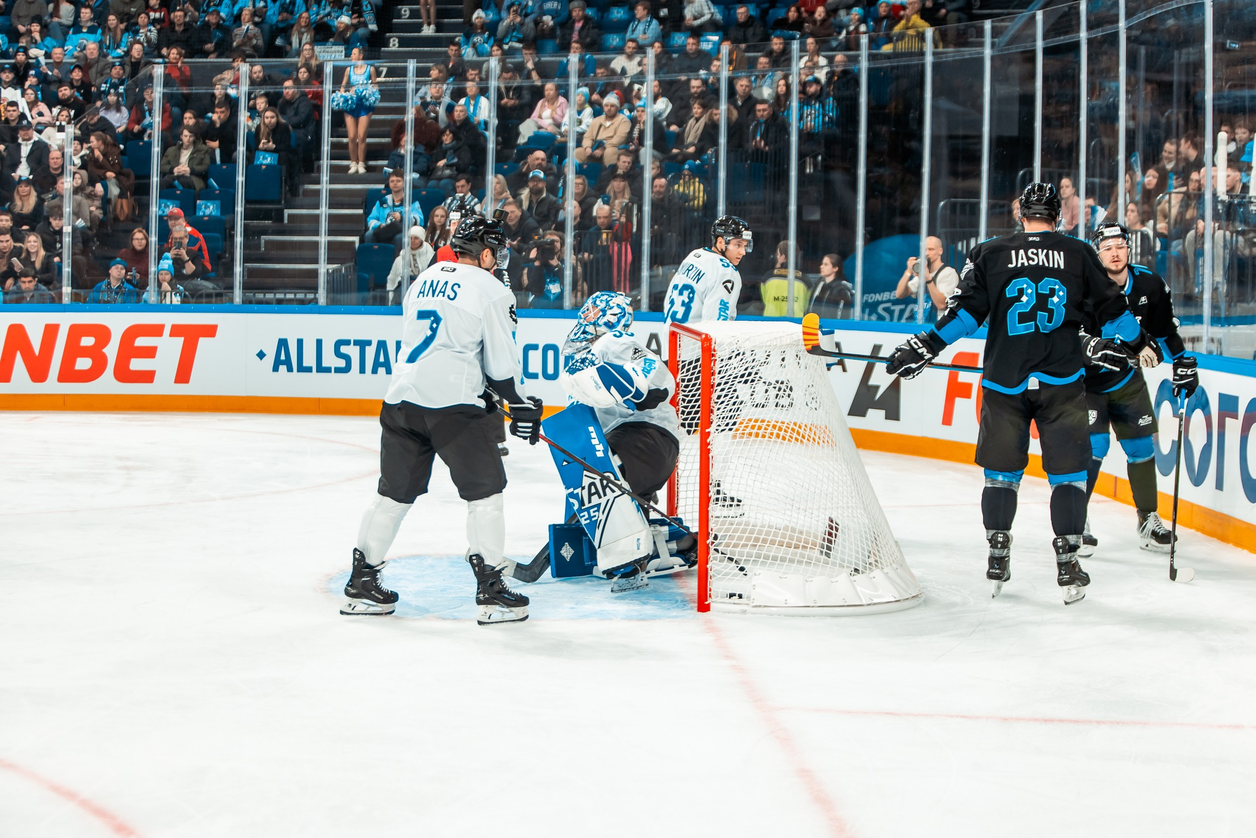 KHL All-Star 2025. Репортажный фотограф в Сочи Дмитрий Ветринский