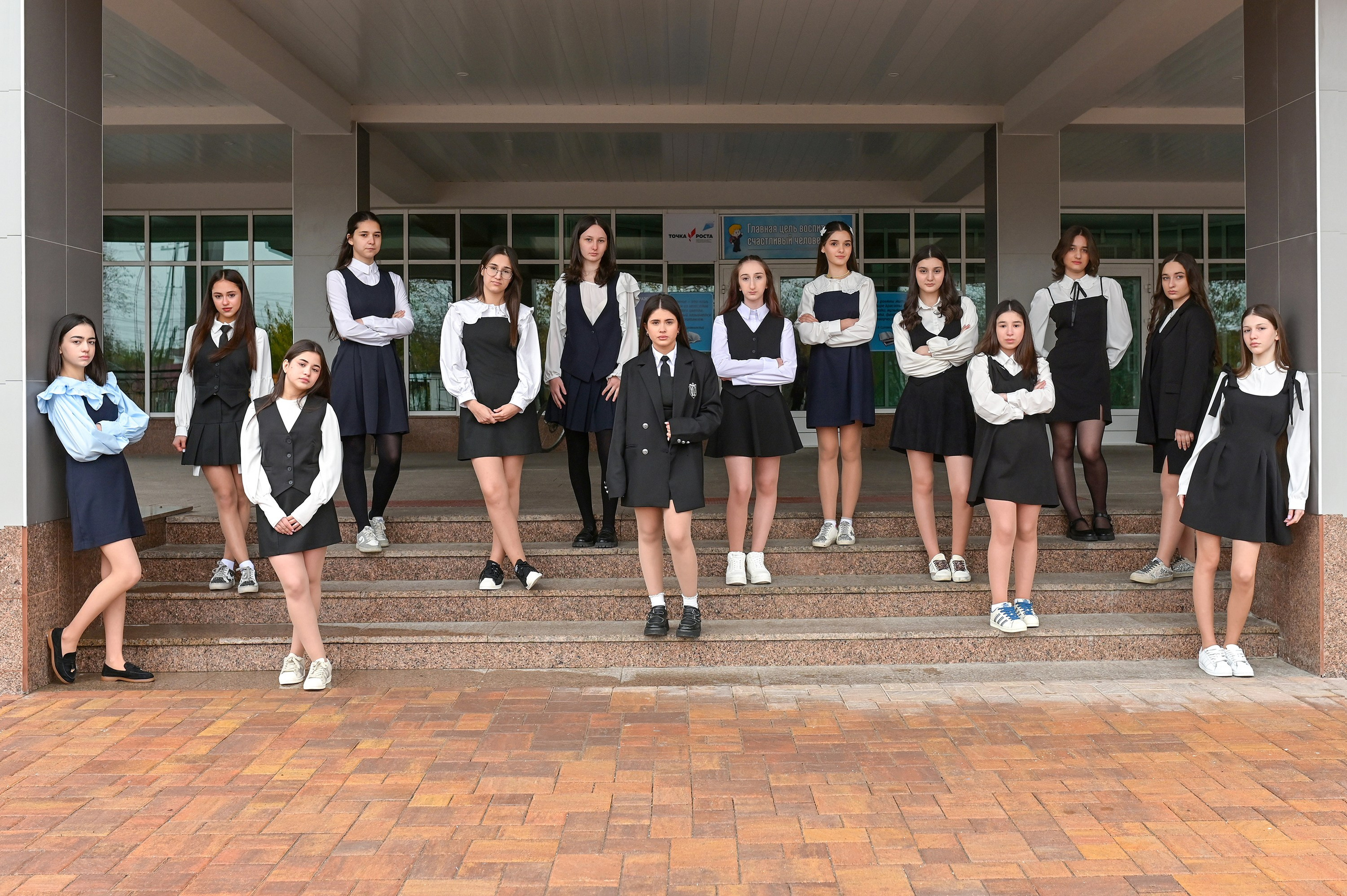 Галерея фотографий. Первая школьная фотостудия Zoom-Zoom в городе Владикавказ