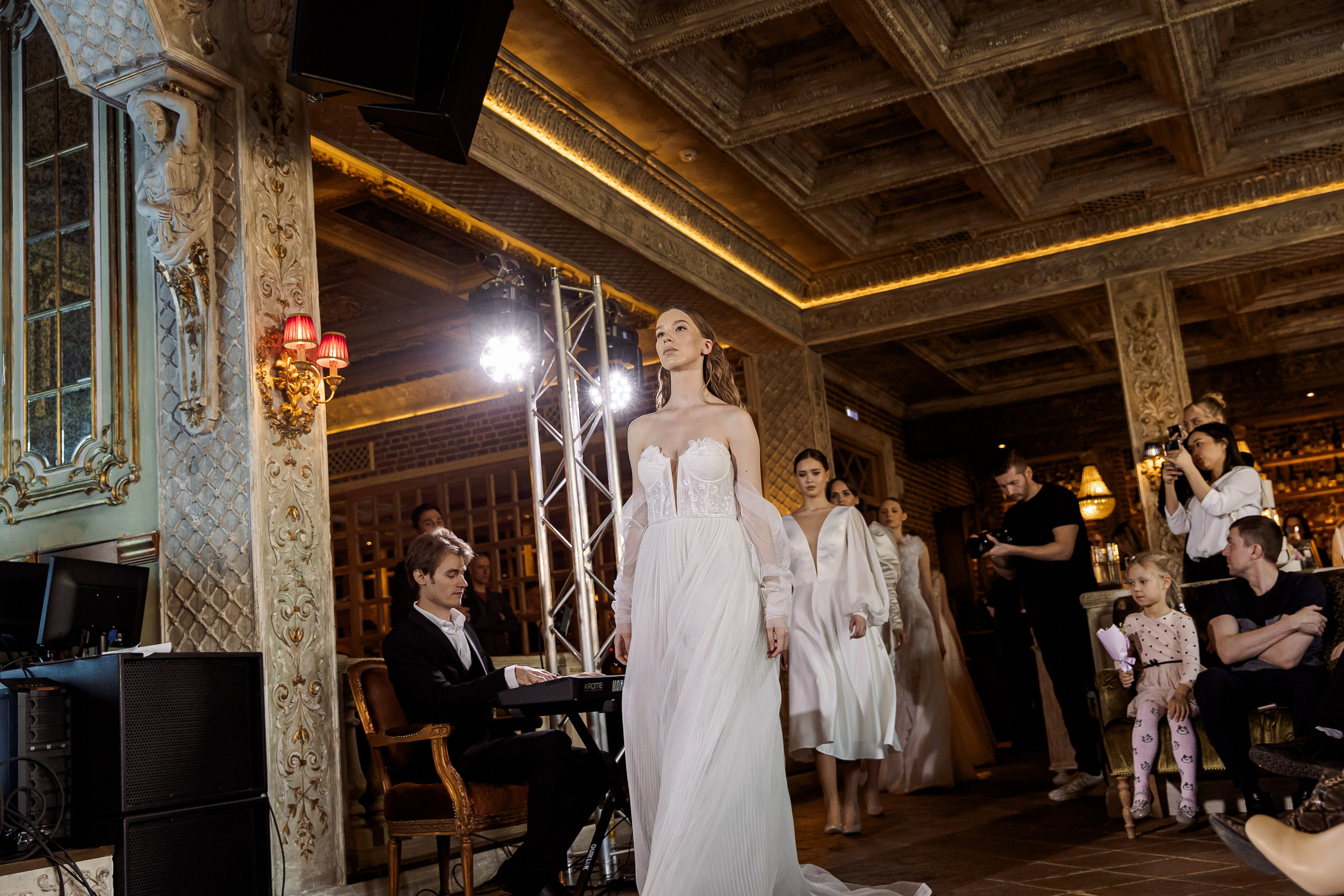 Свадебная выставка. Свадебный и семейный фотограф в Челябинске Юлия Ишимова