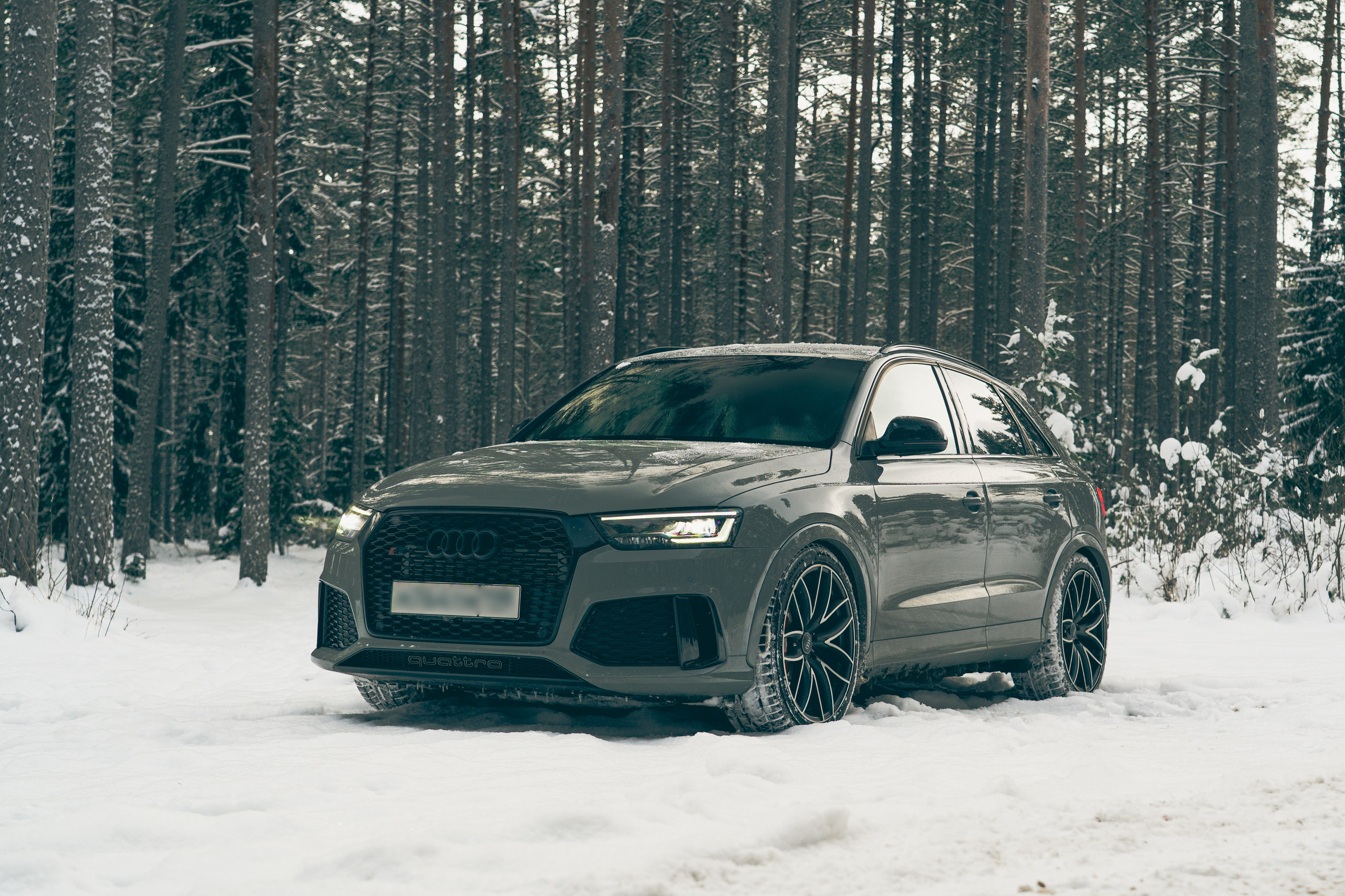 Audi Q3 Snow. Автомобильный фотограф в Санкт-Петербурге
