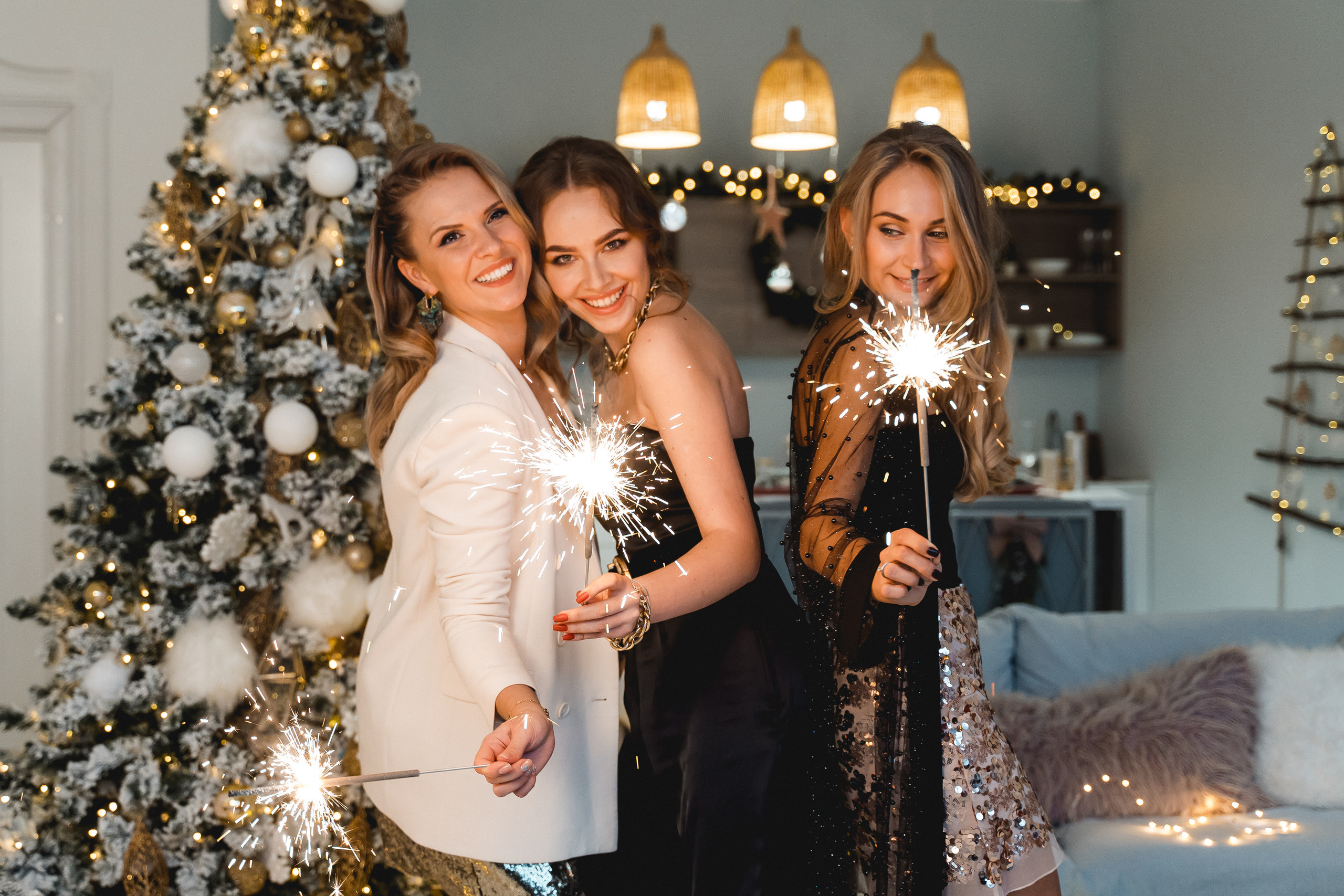 Фотограф на девичник, новогодний девичник в студии