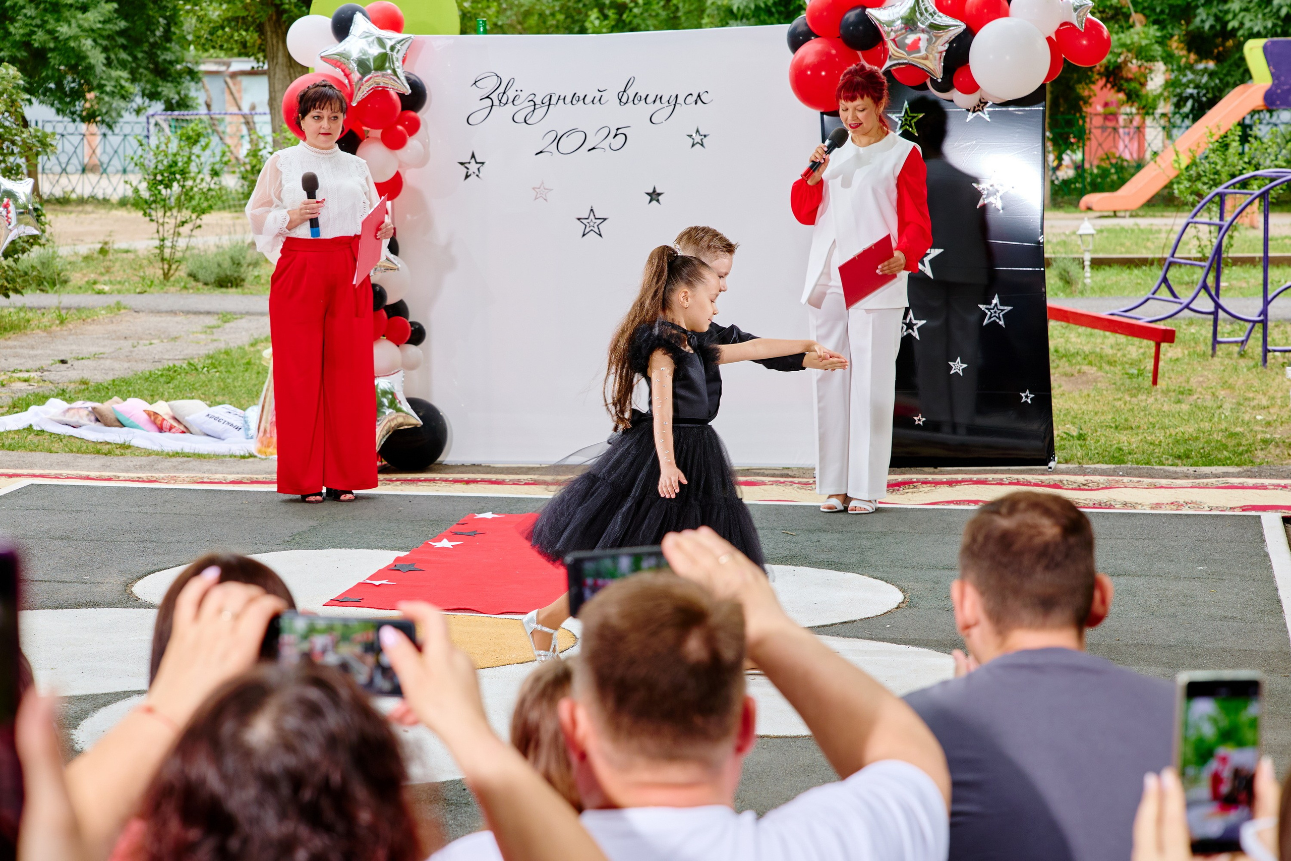 Выпускной 45 сад. Фотограф Выпускные альбомы Таганрог Сергей Коробченко